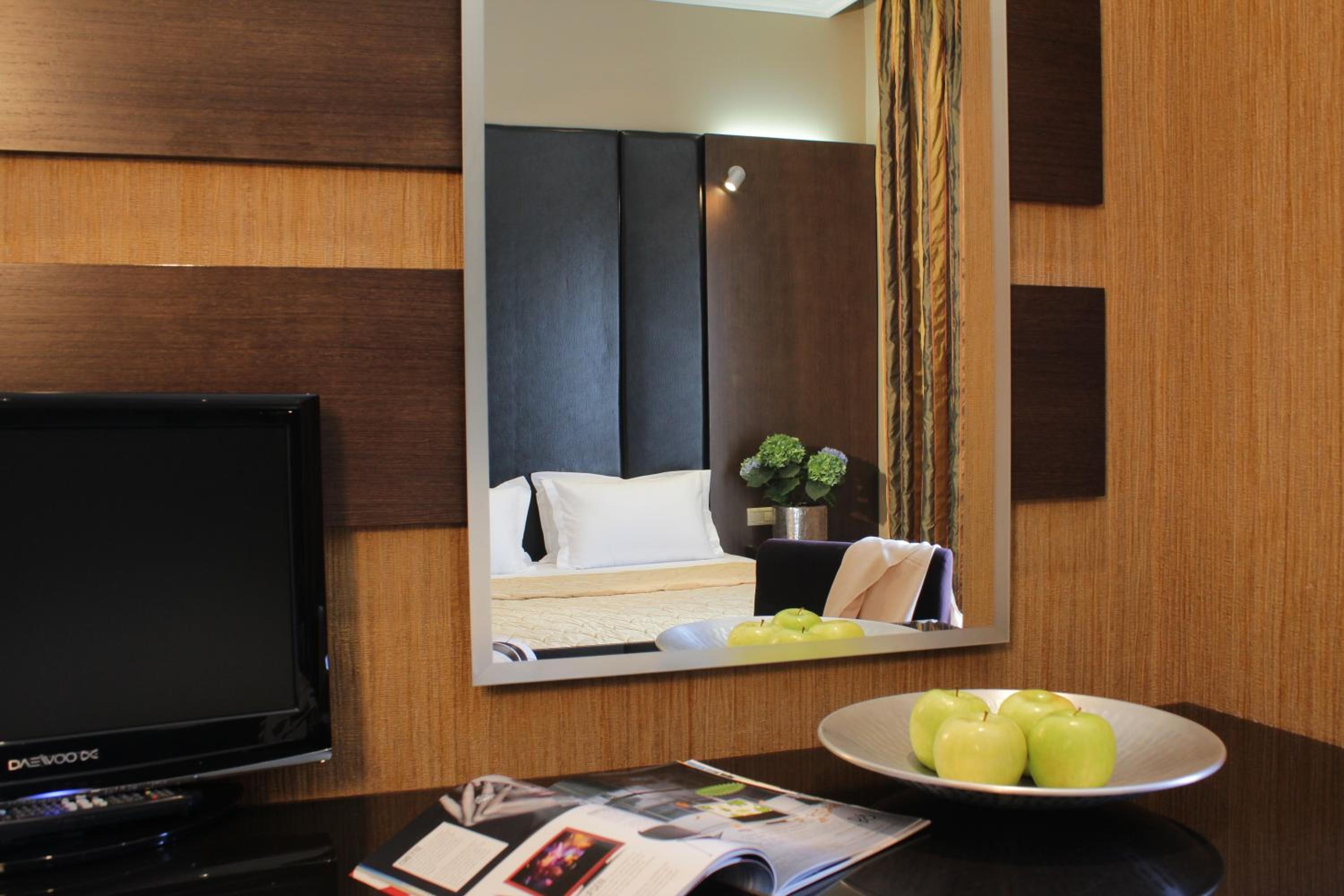 Standard Double Room - Photo 4