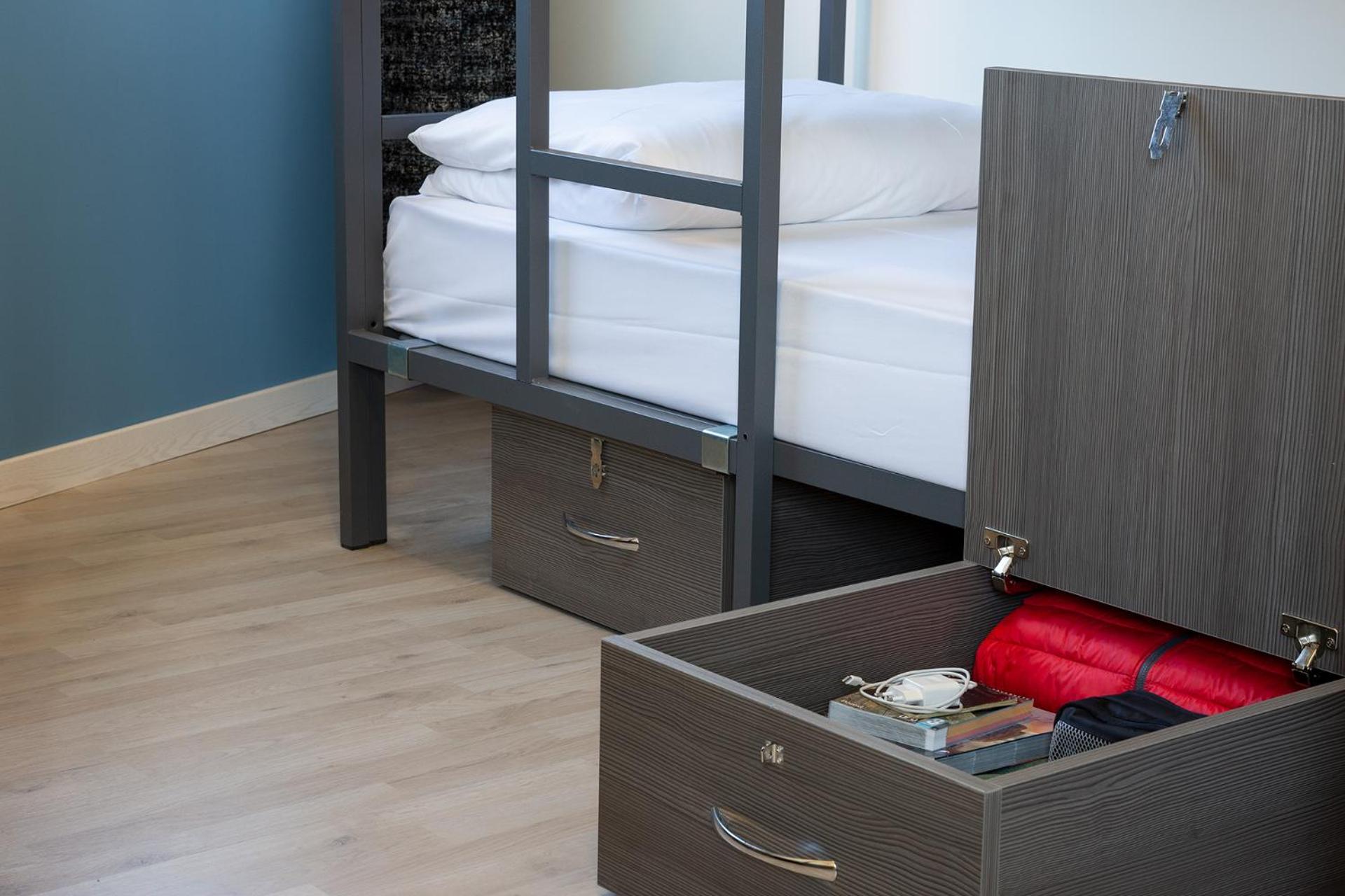 Cama en Habitación Compartida Mixta de 8 Camas