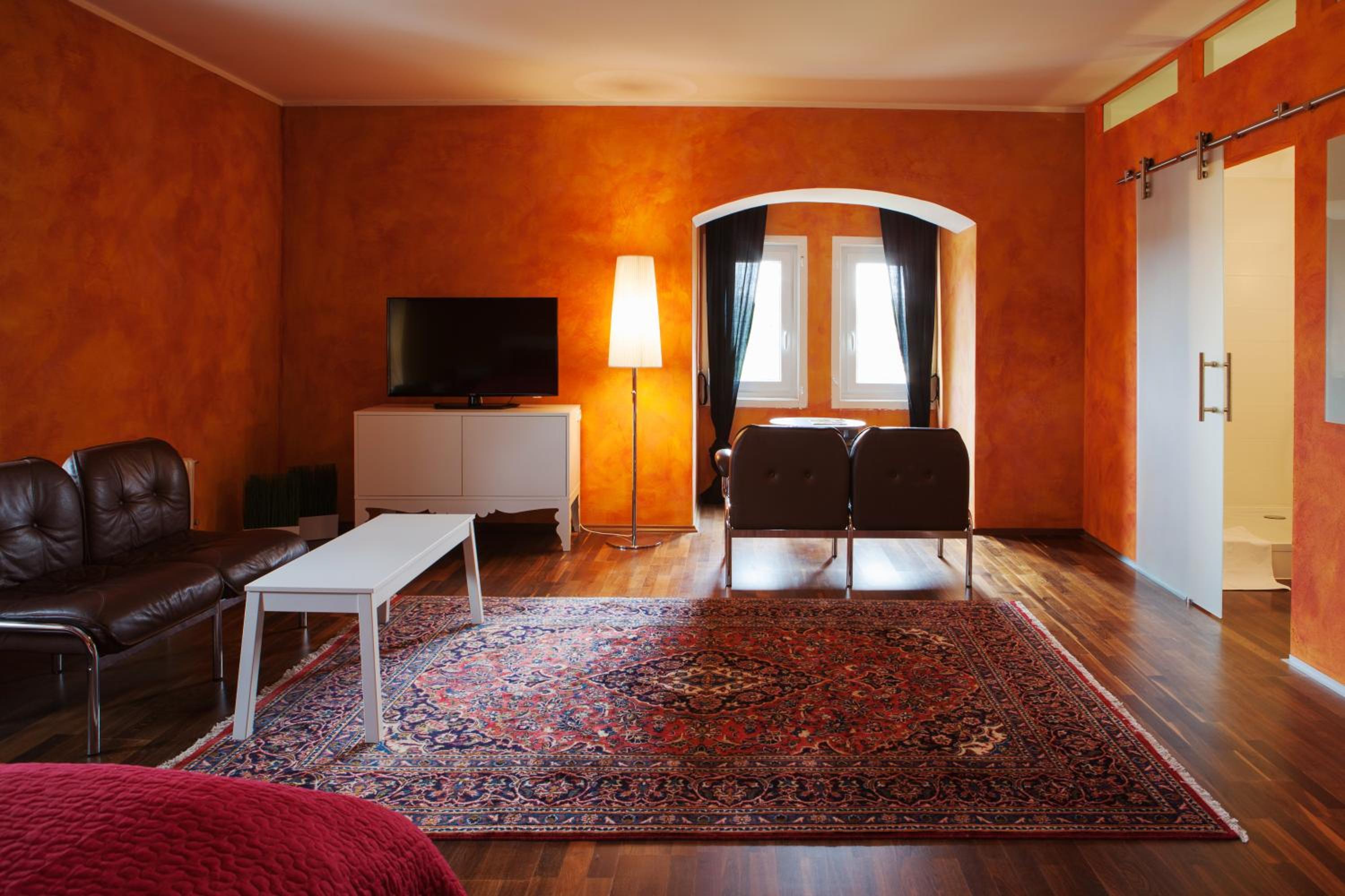 Tower Suite - Photo 2