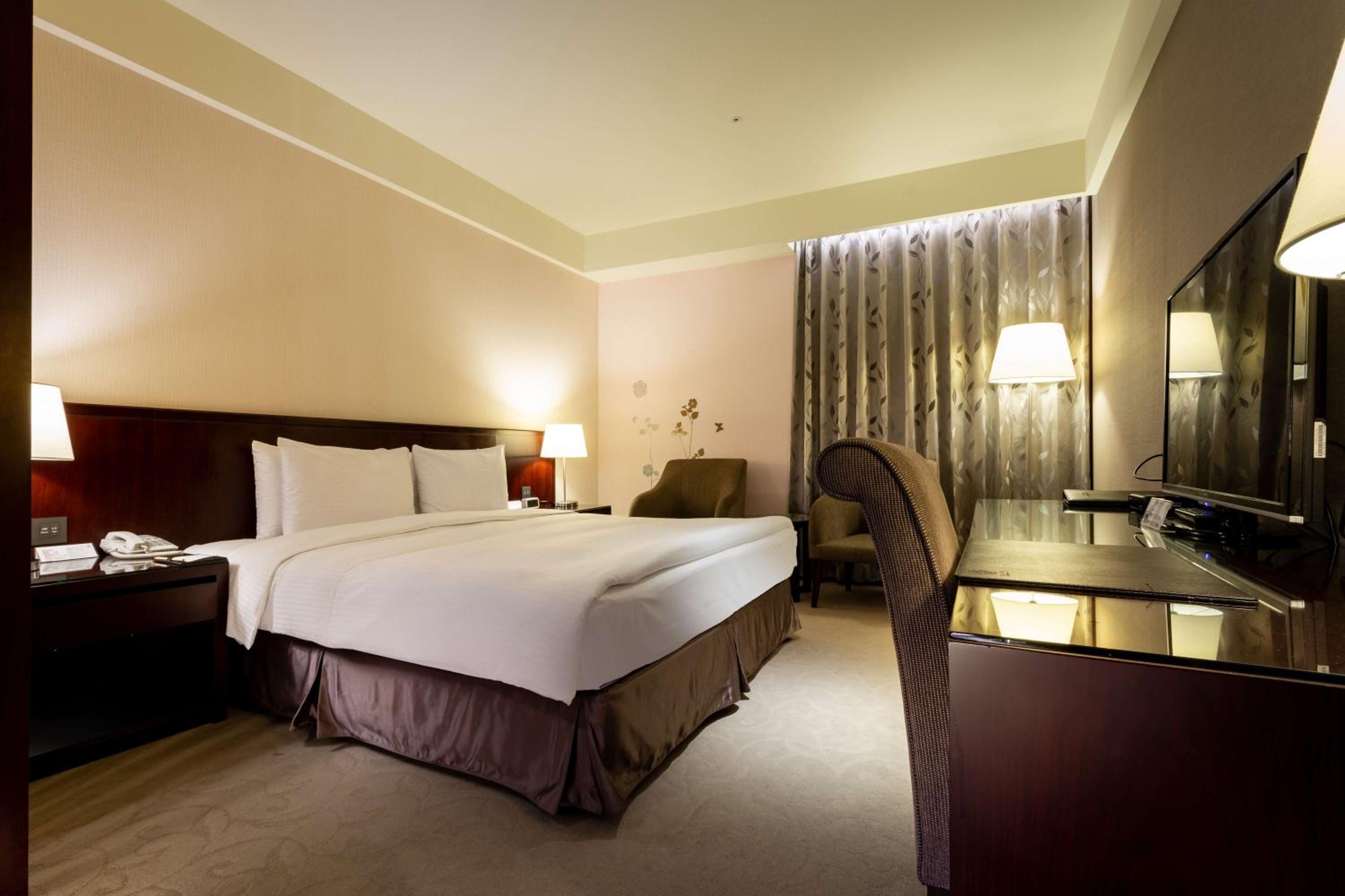 Double Room (No Window)