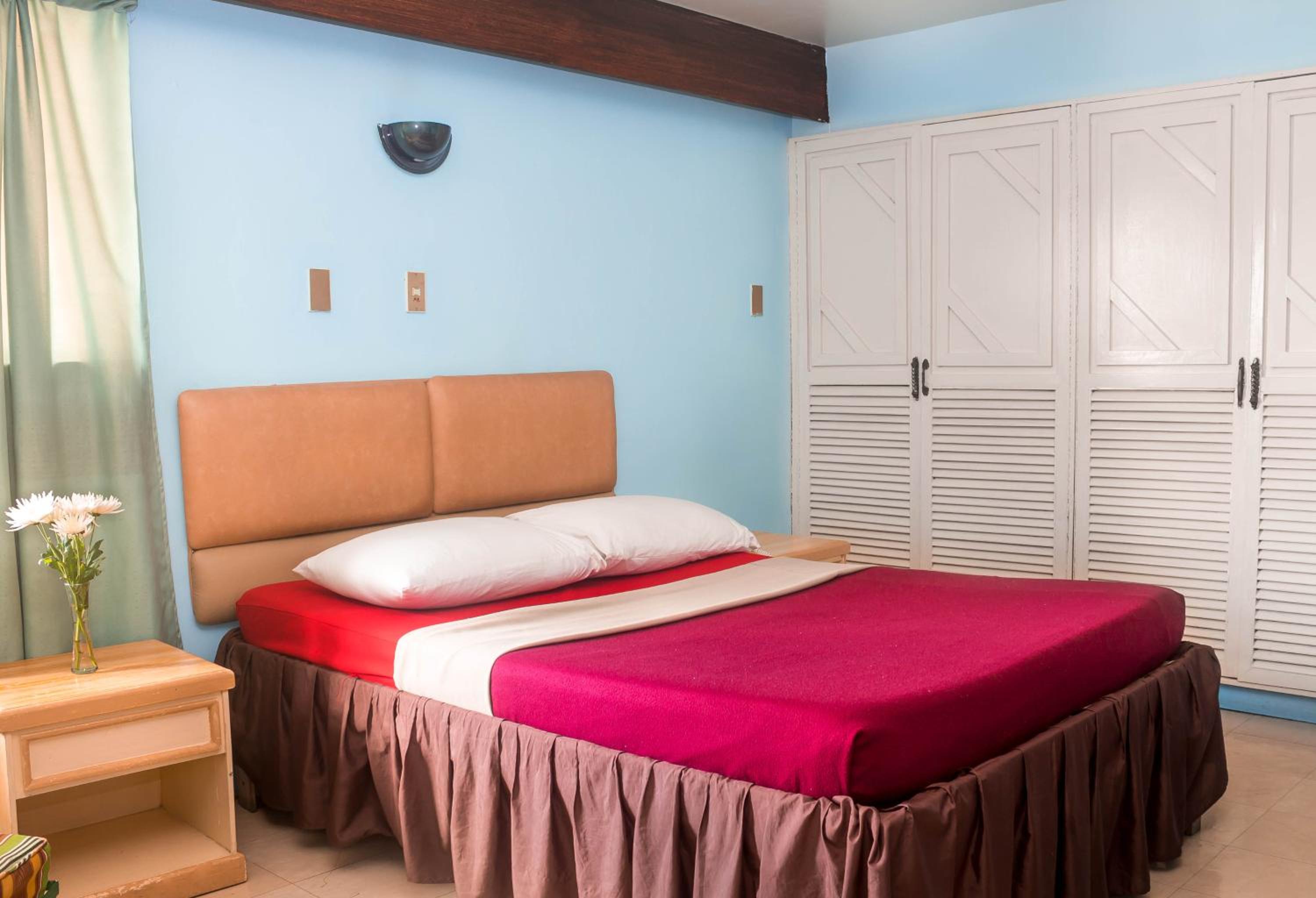 Queen Room photo 3