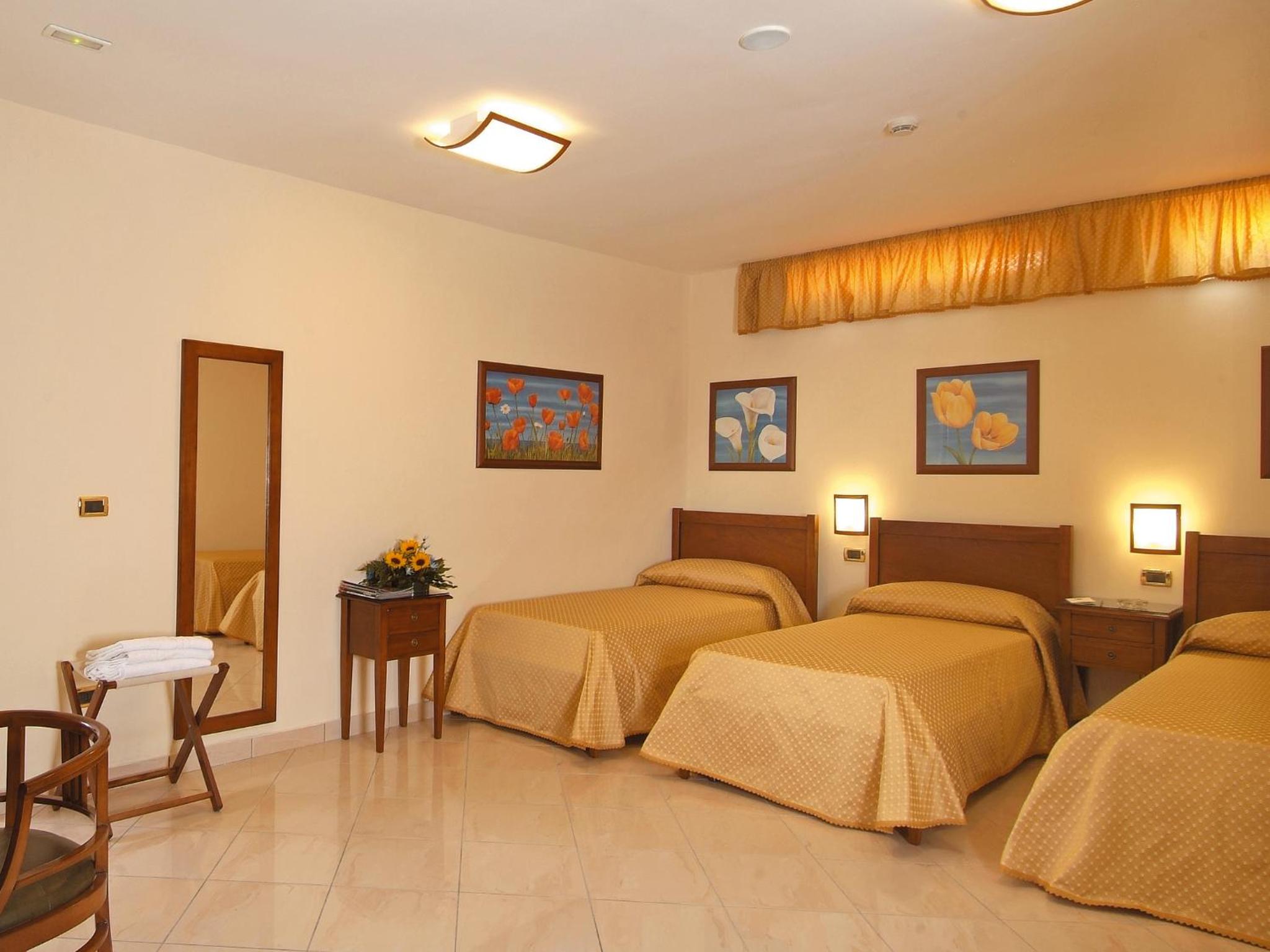 Triple Room