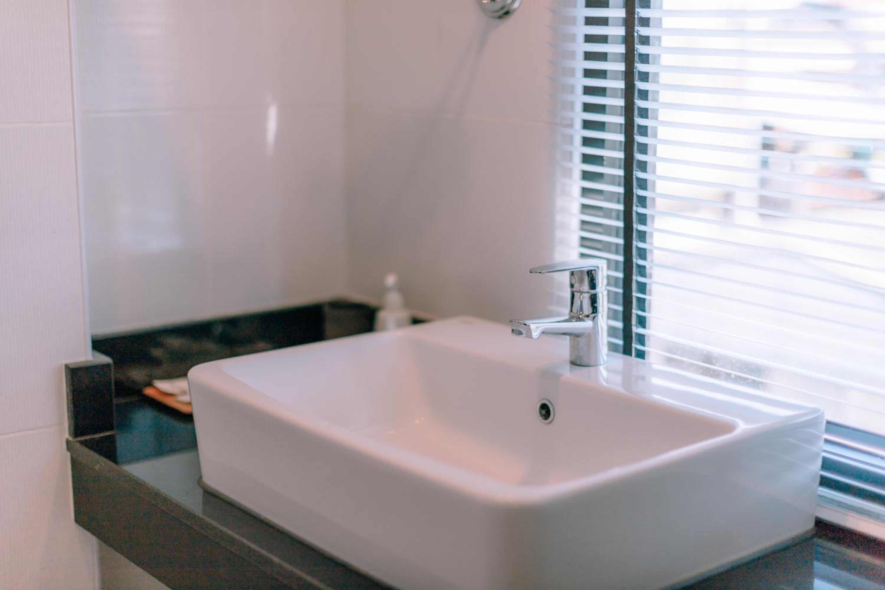 Triple Room with Private Bathroom - Photo 2