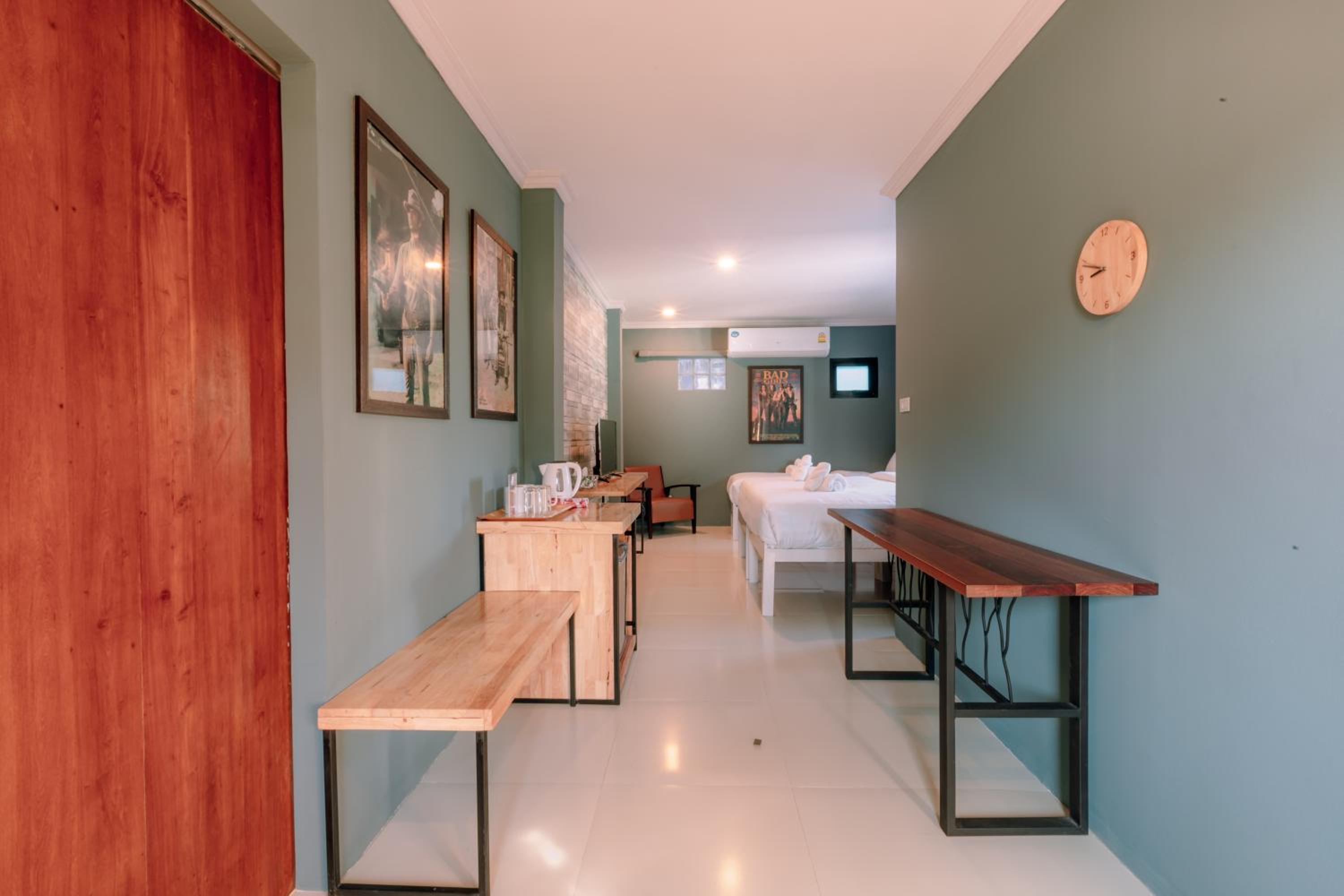 Standard Triple Room - Photo 12