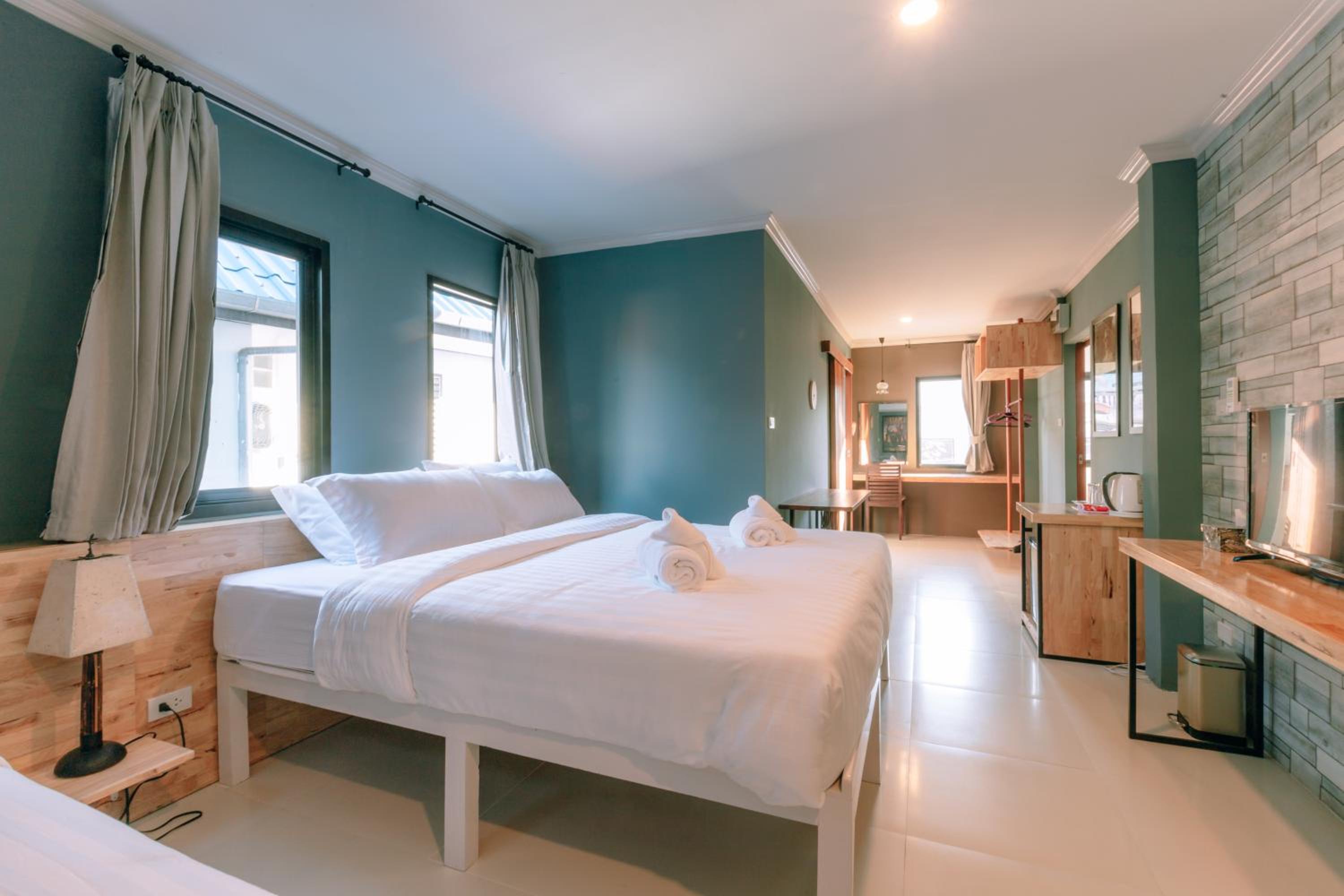 Standard Triple Room - Photo 9