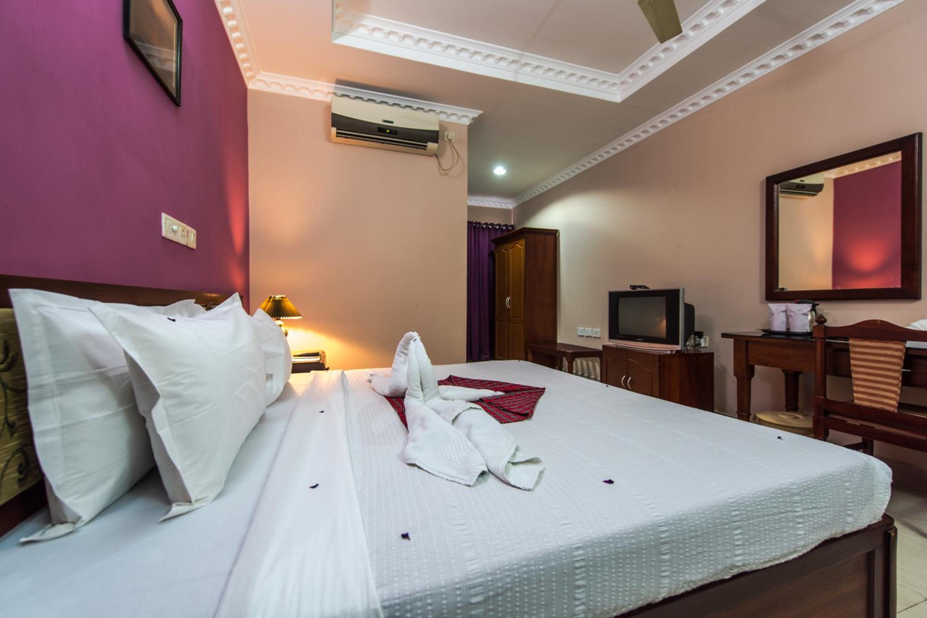 Deluxe Ac Room - Photo 2