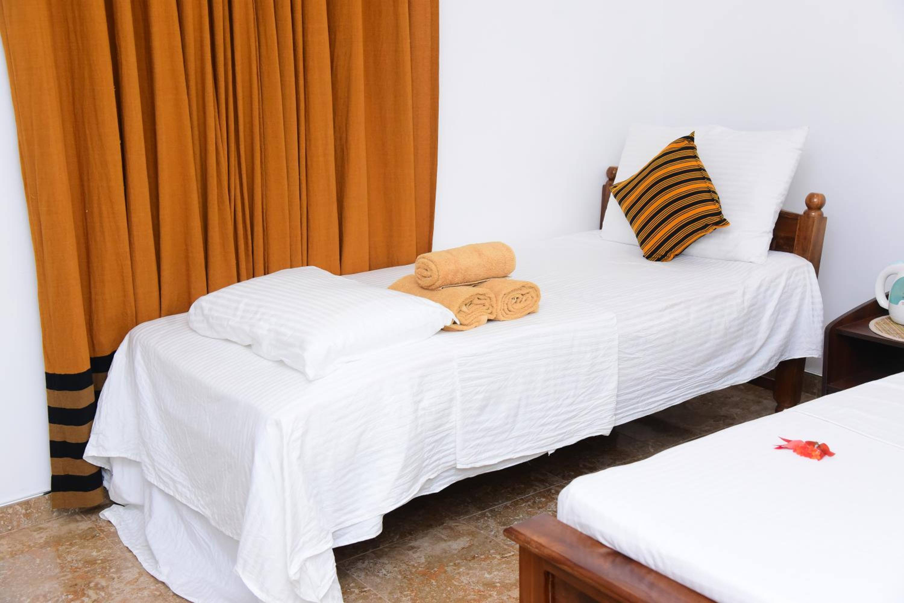 Standard Triple Room Free Airport Transfer