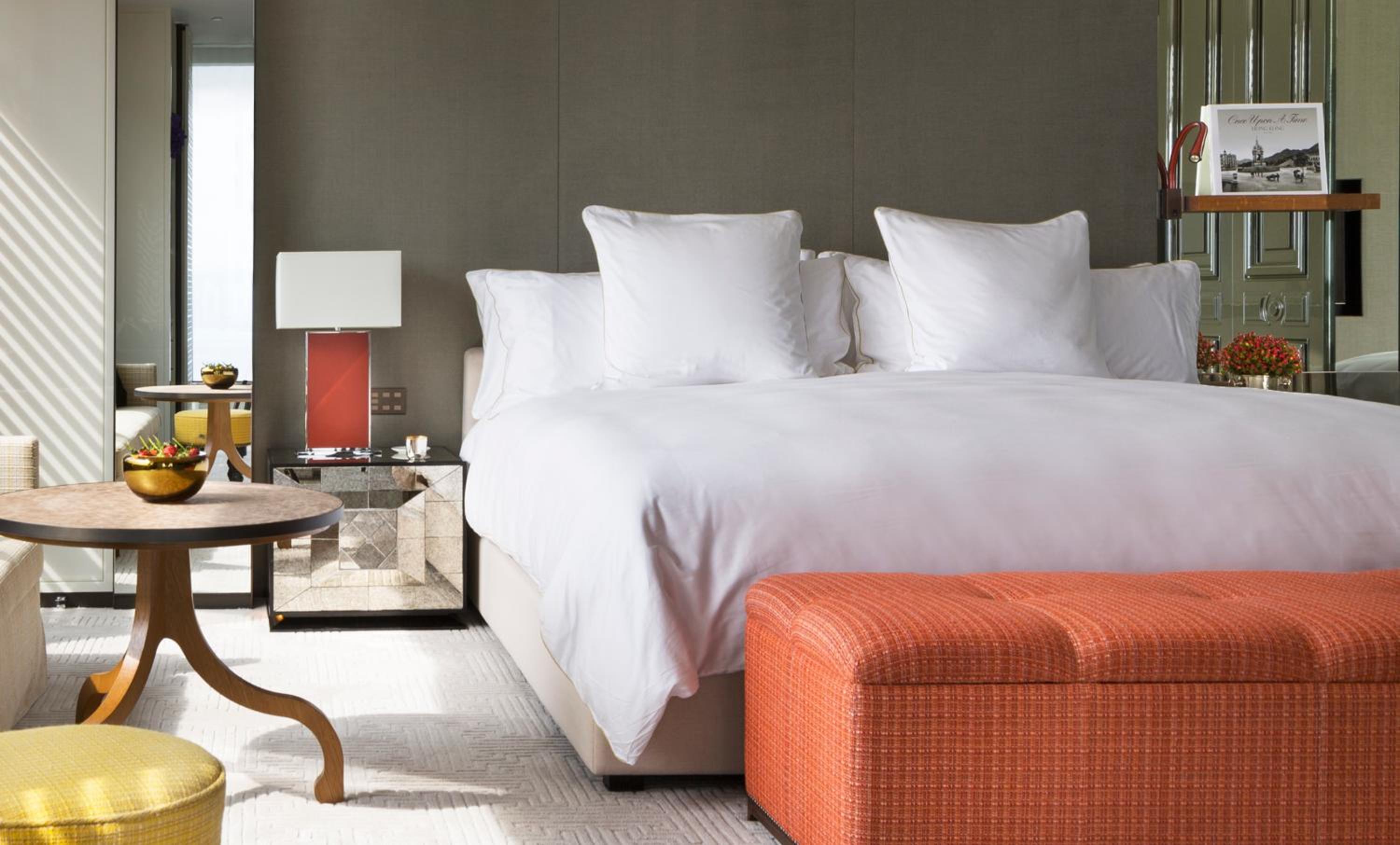 King Suite with Kowloon Peak View