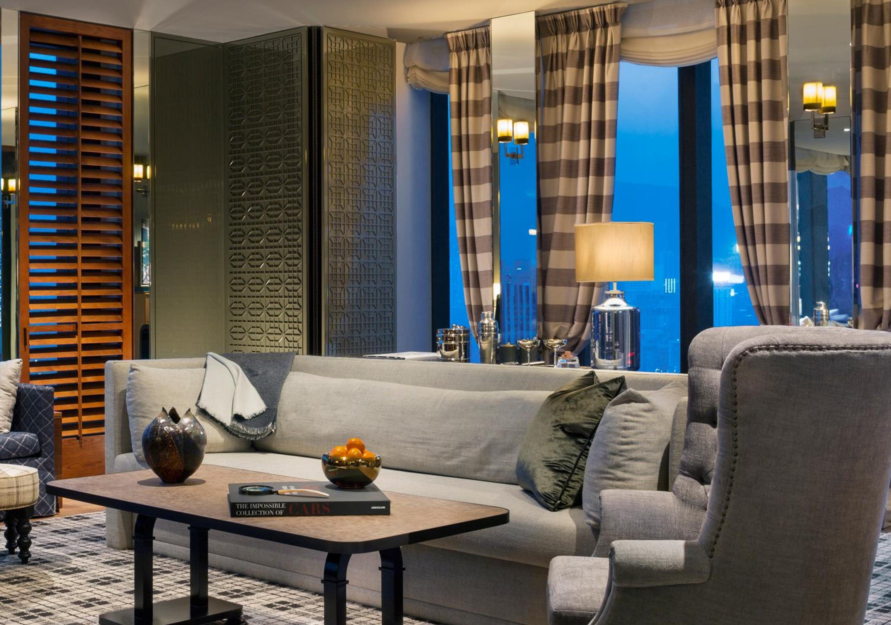Corner Suite with Harbor View