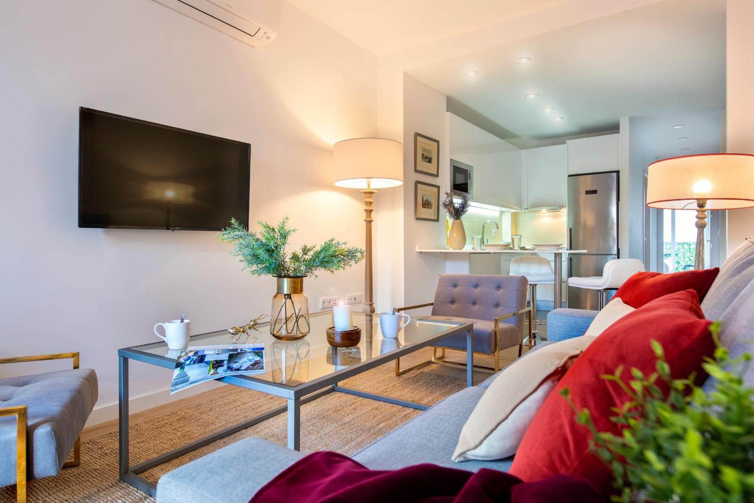 Two-Bedroom Apartment with Balcony - Photo 8