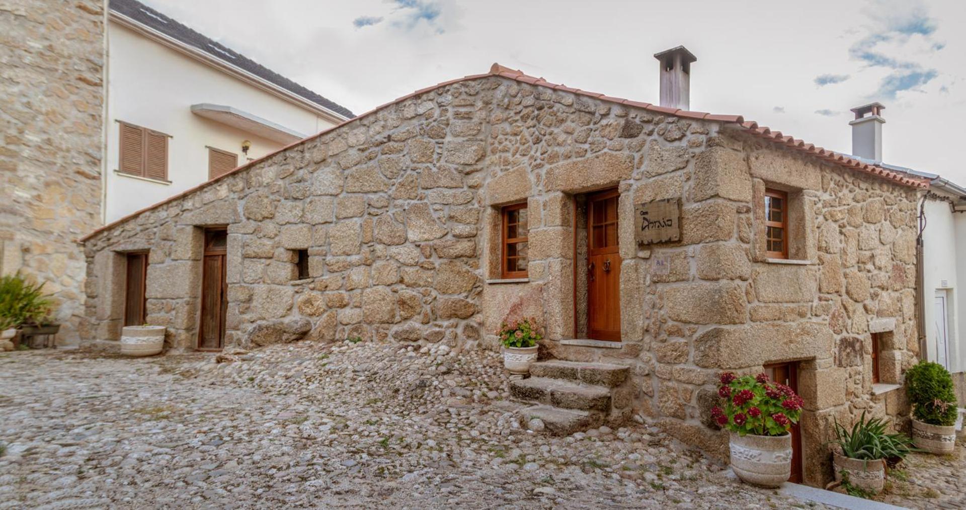 One-Bedroom House - Photo 15
