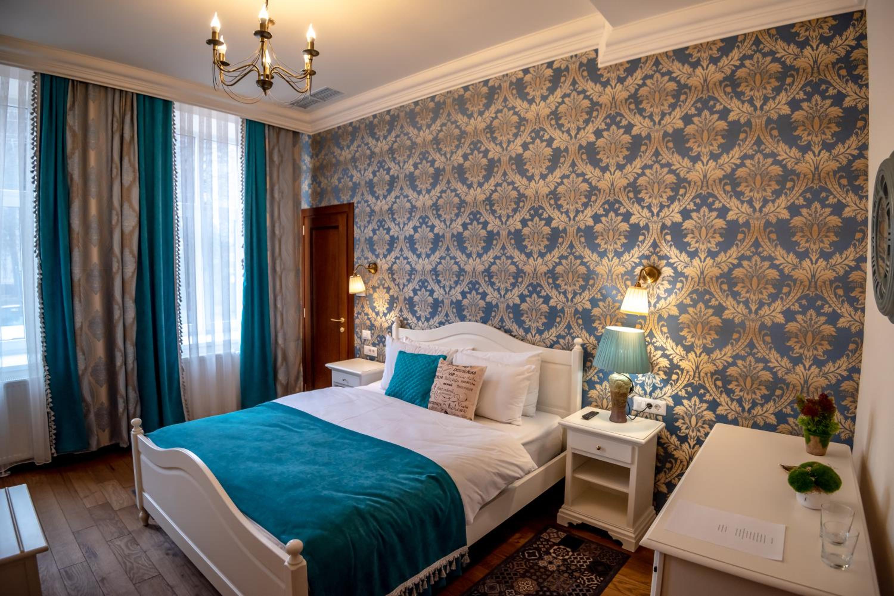 Deluxe Room - Photo 1