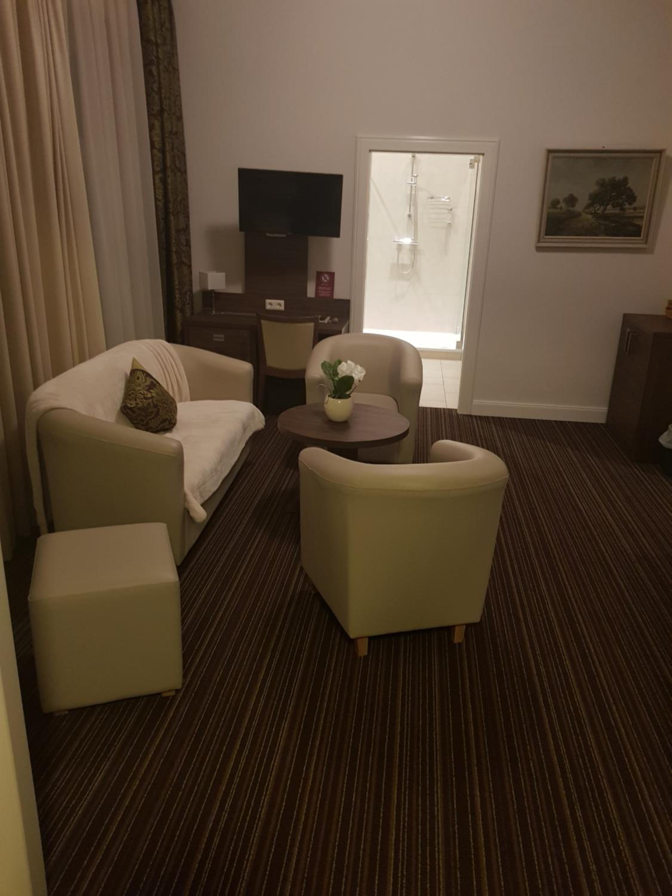 Deluxe Suite **** photo 2