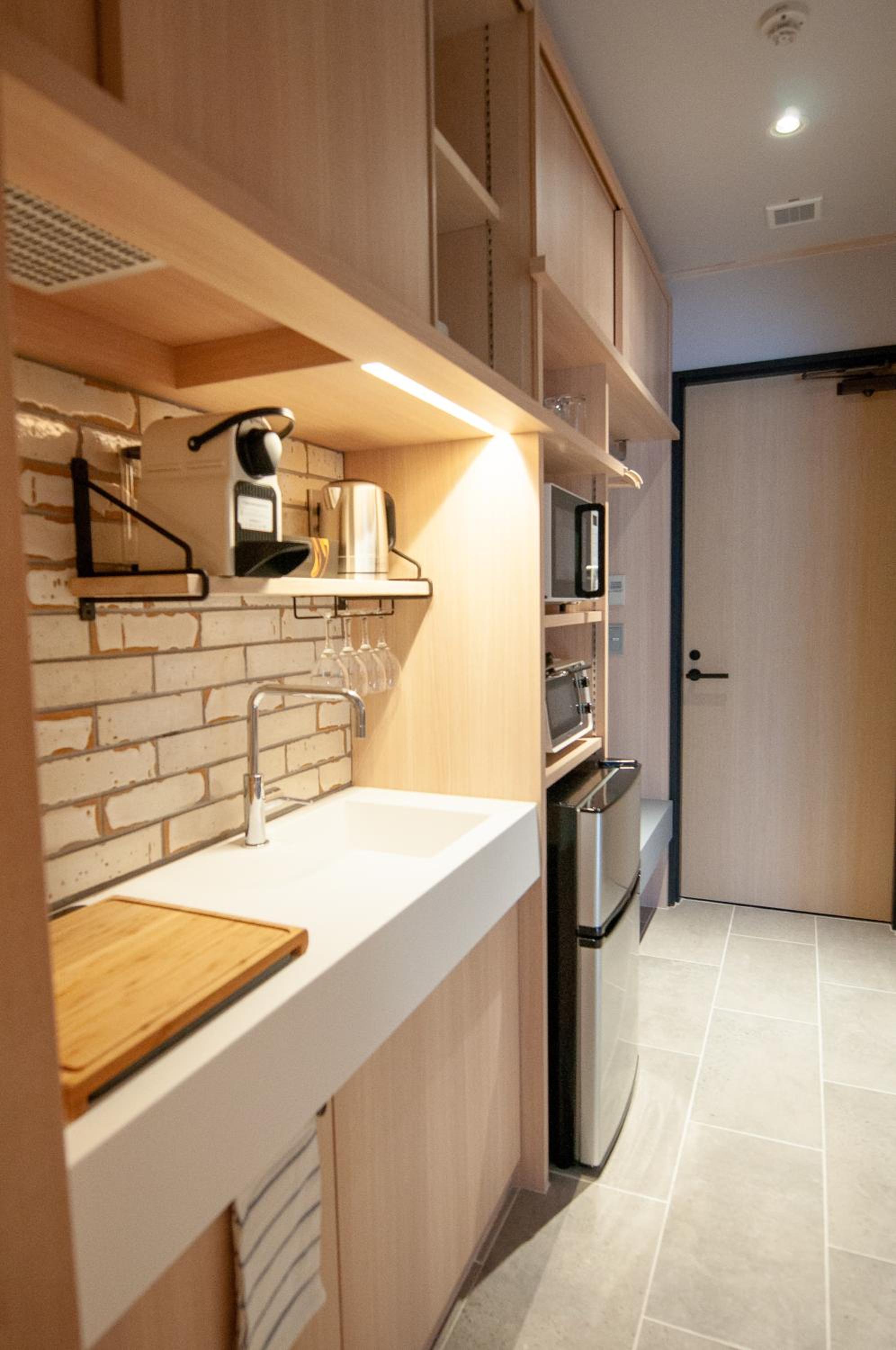 Studio Apartment - Photo 20