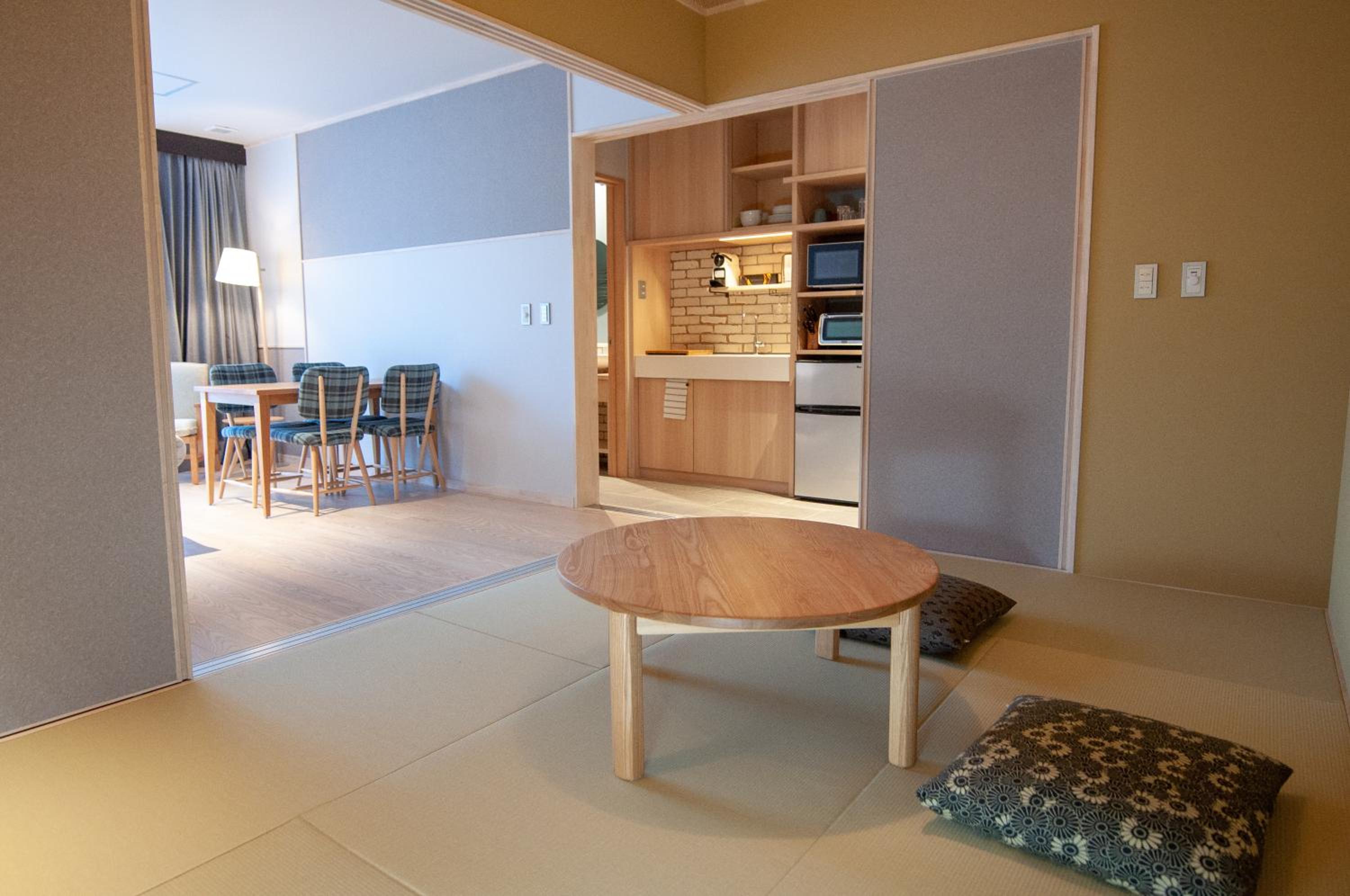 Studio Apartment - Photo 21