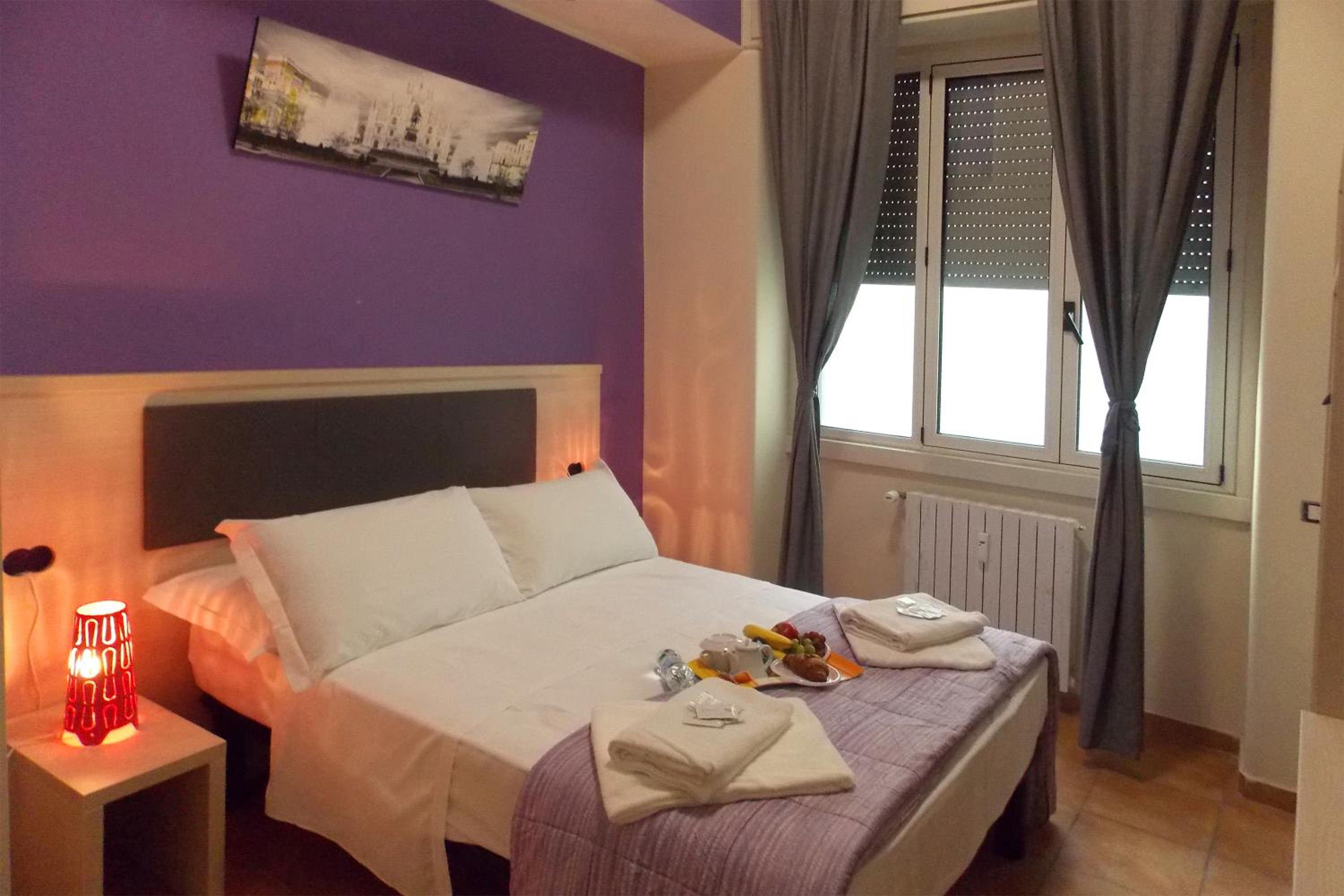 Standard Double Room with Shared Bathroom