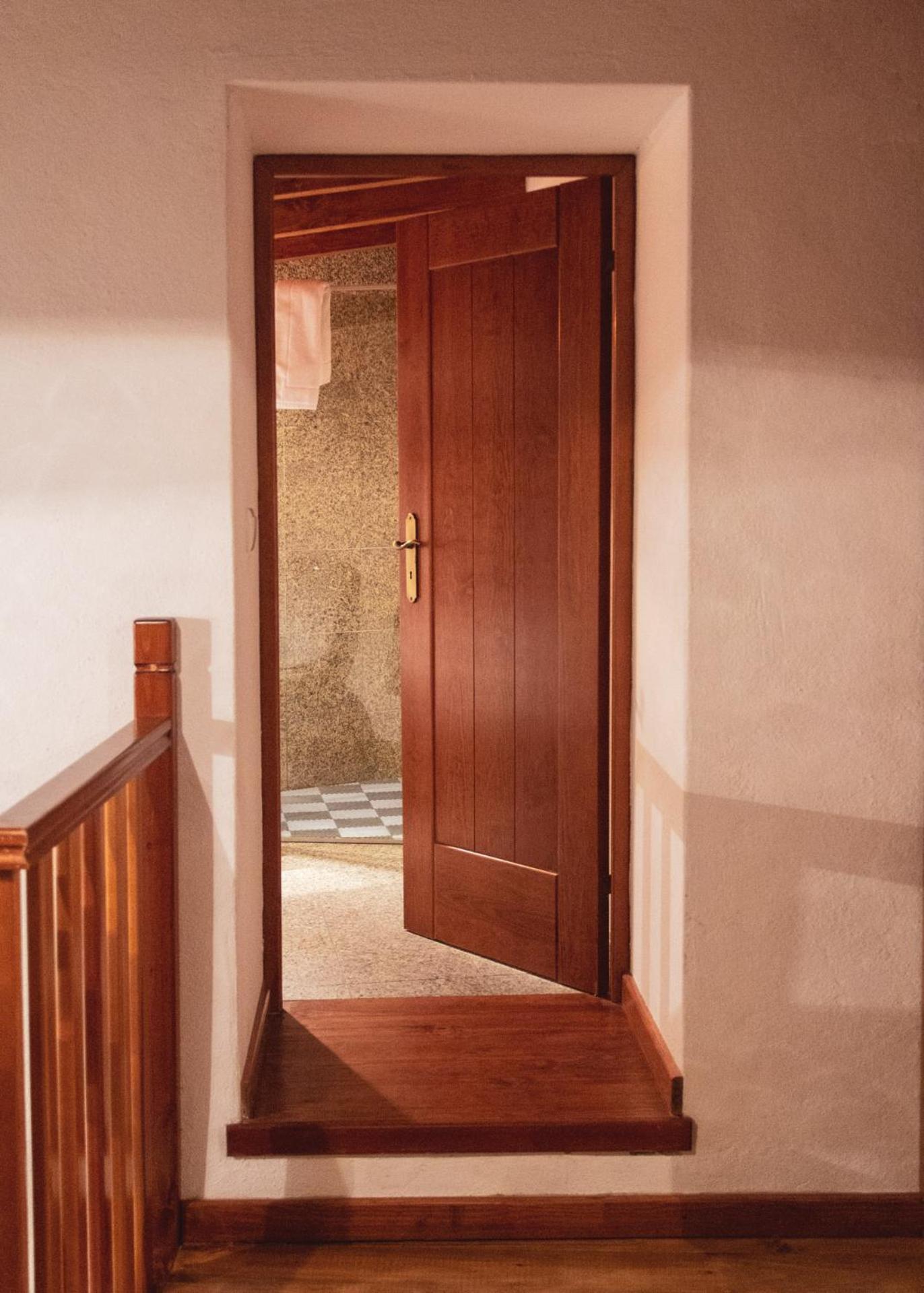 One-Bedroom House - Photo 27