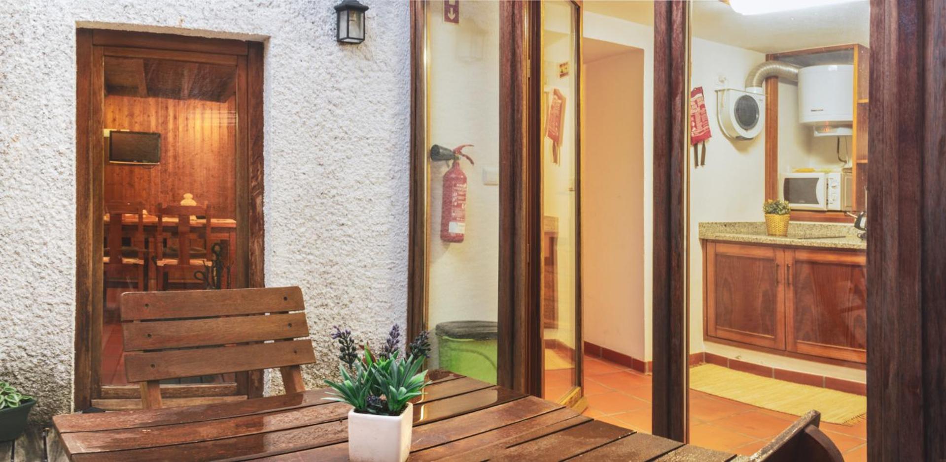One-Bedroom House - Photo 23