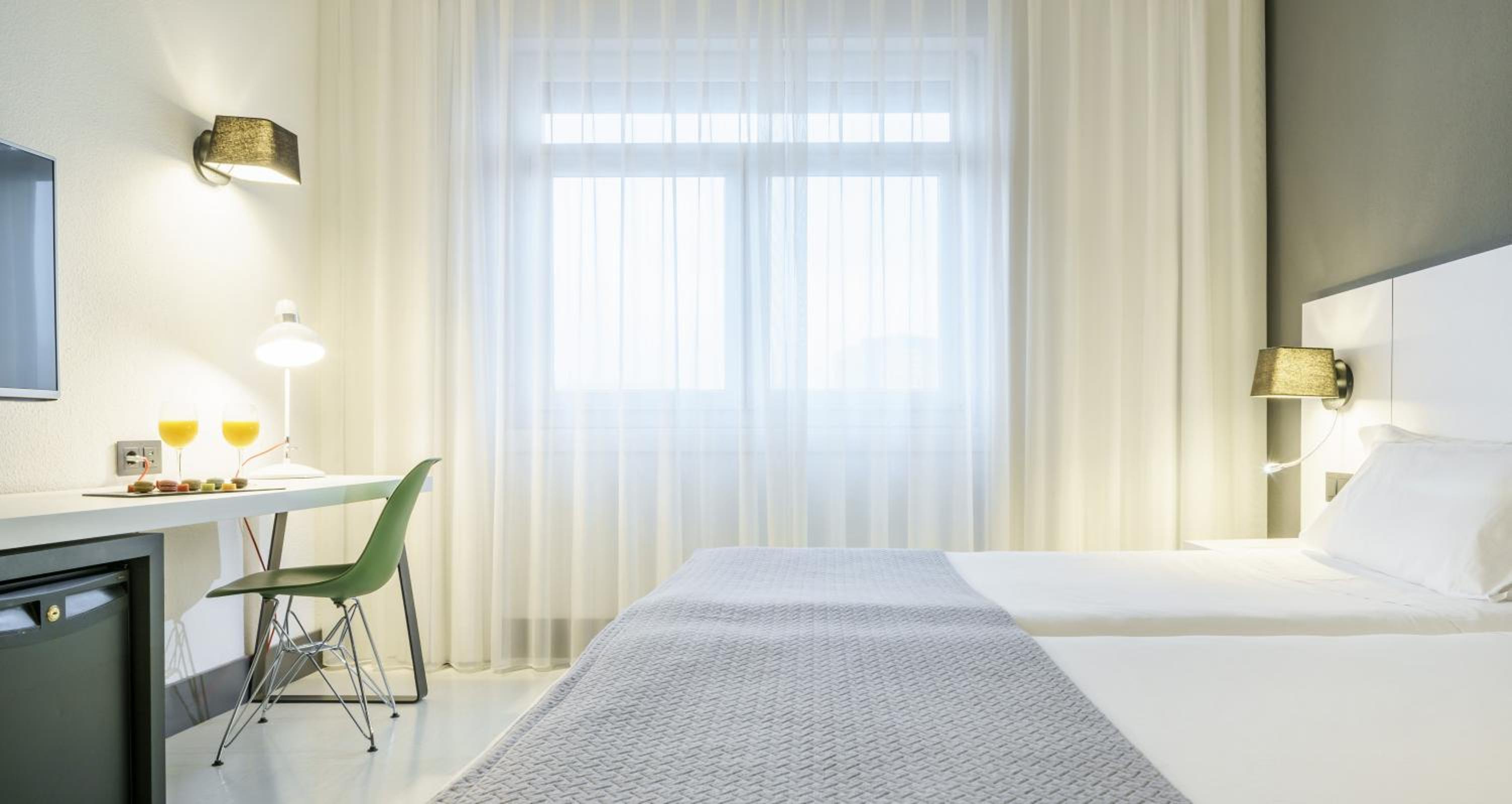 Double Room - Photo 9