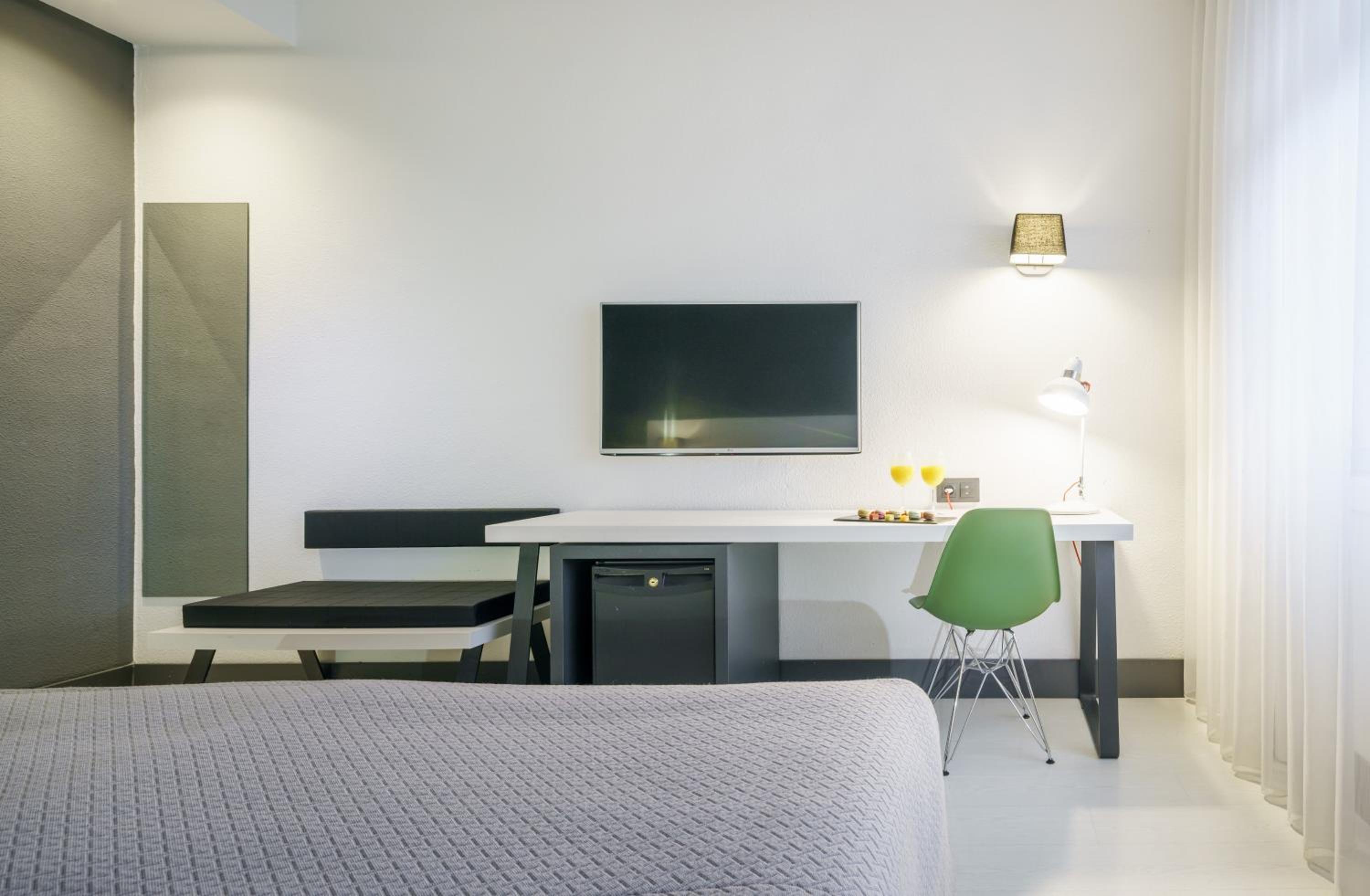 Double Room - Photo 6