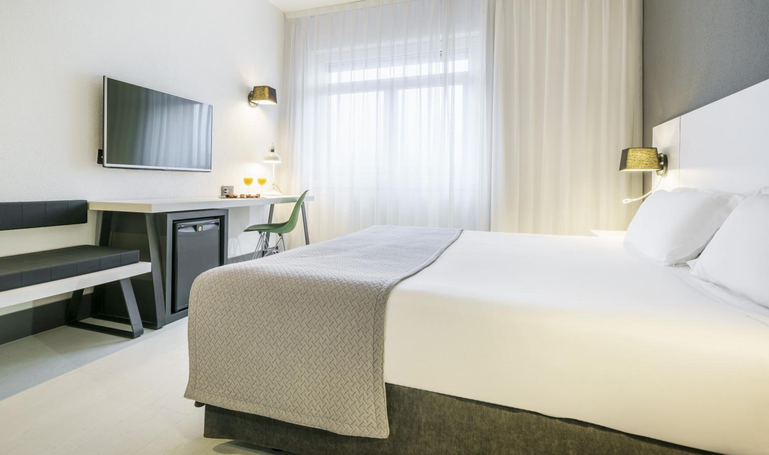 Double Room - Photo 2