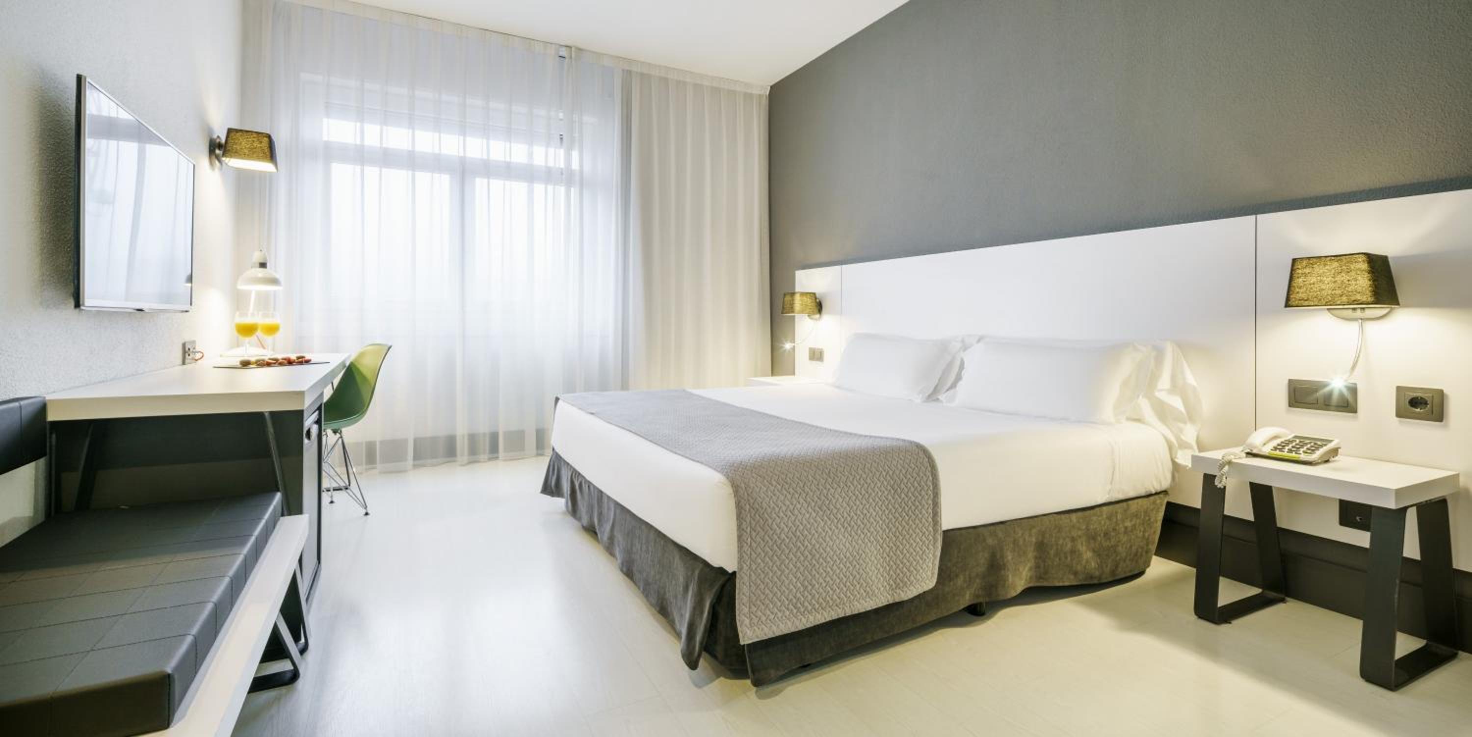Double Room - Photo 8