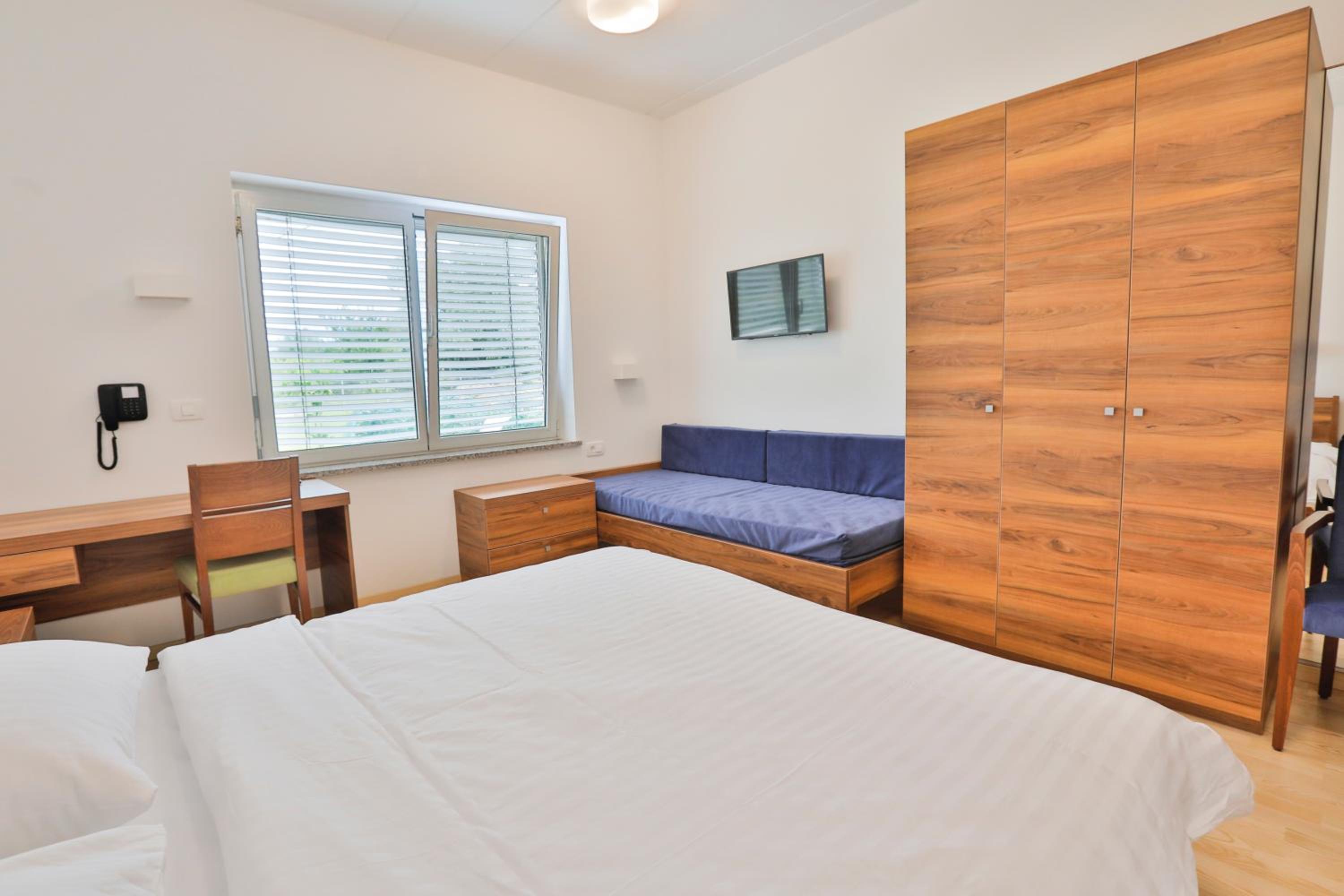 Triple Room - Photo 2