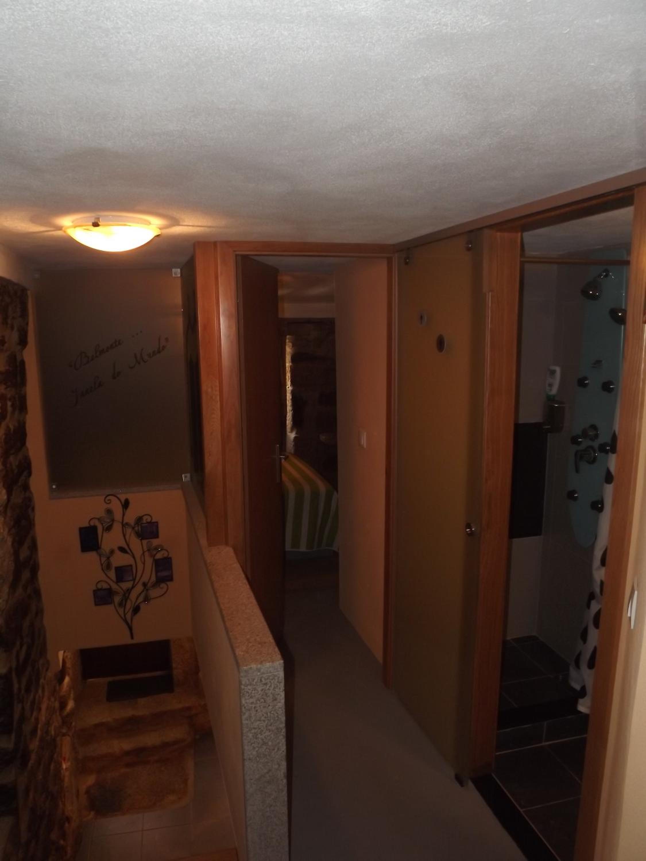 Two-Bedroom House - Photo 3