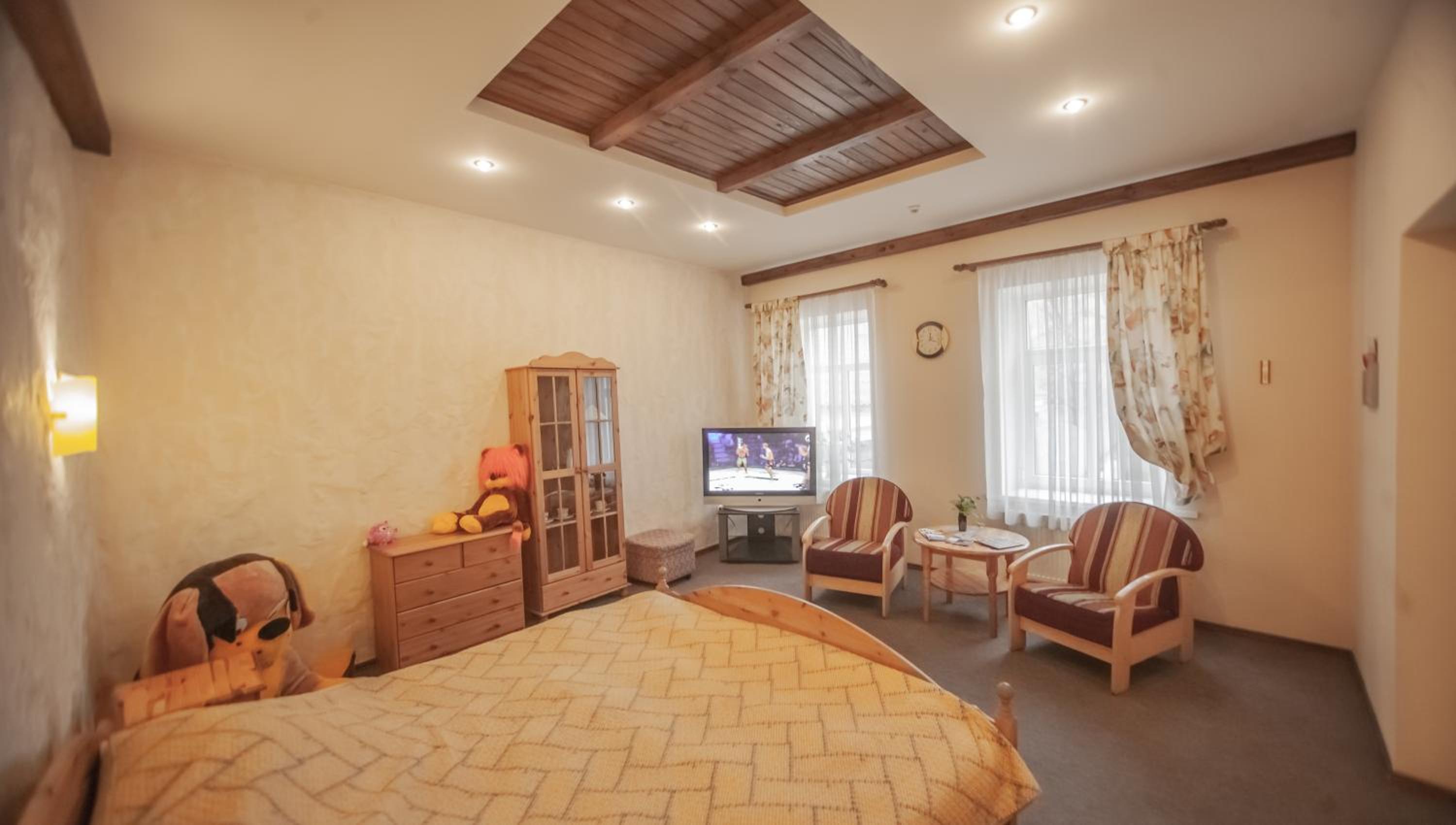 Family Room - Photo 6