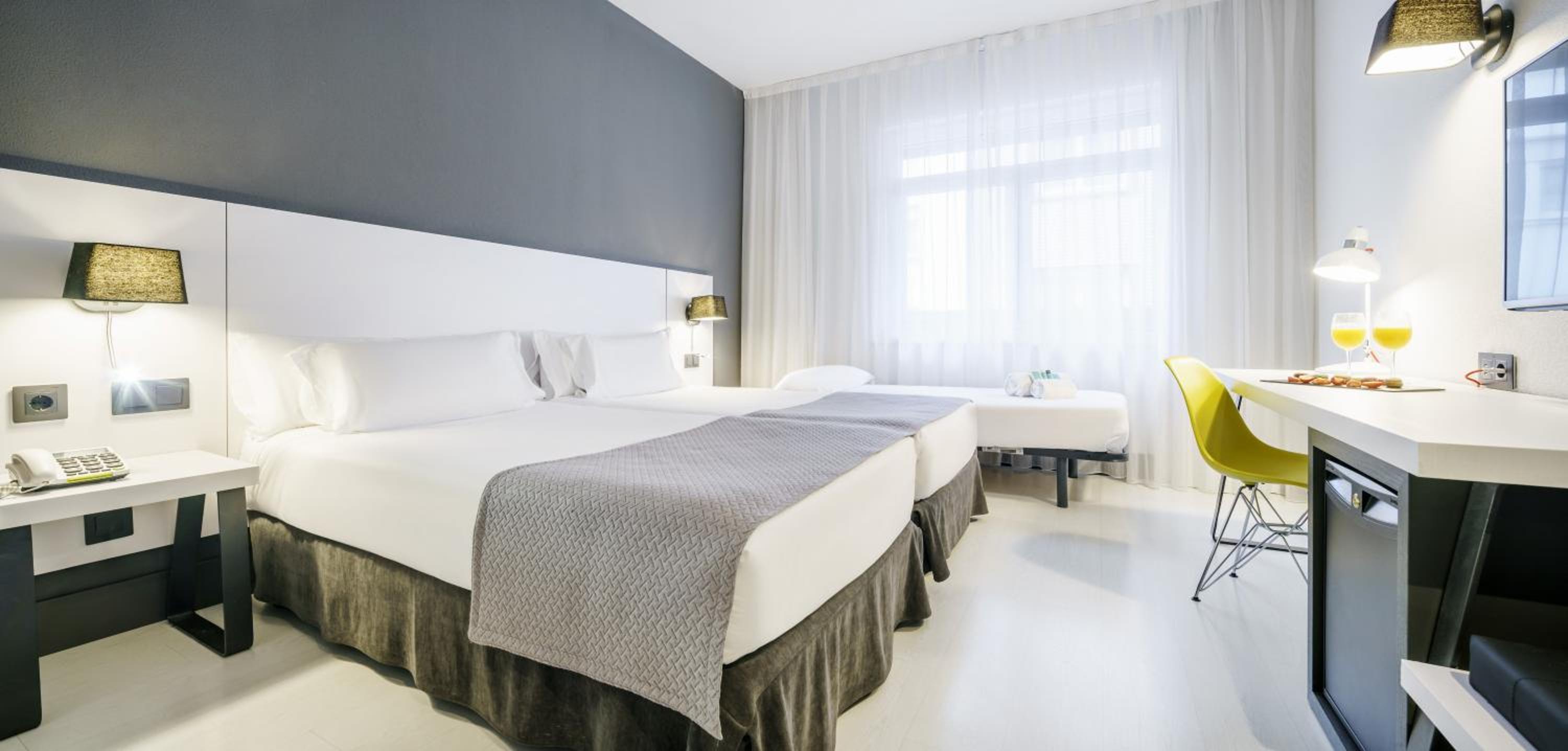 Triple Room (3 Adults) - Photo 3