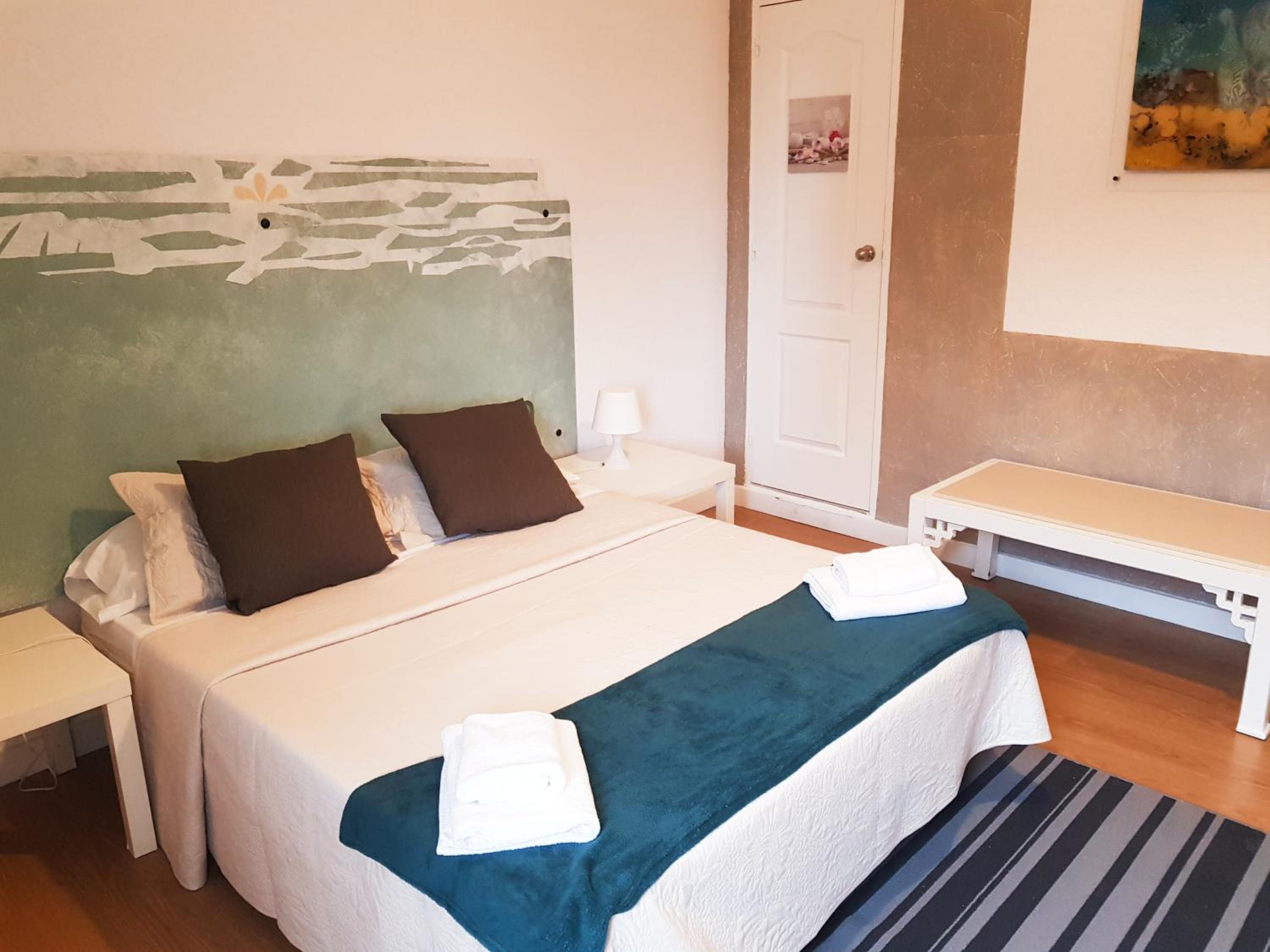 Double Room - Photo 8