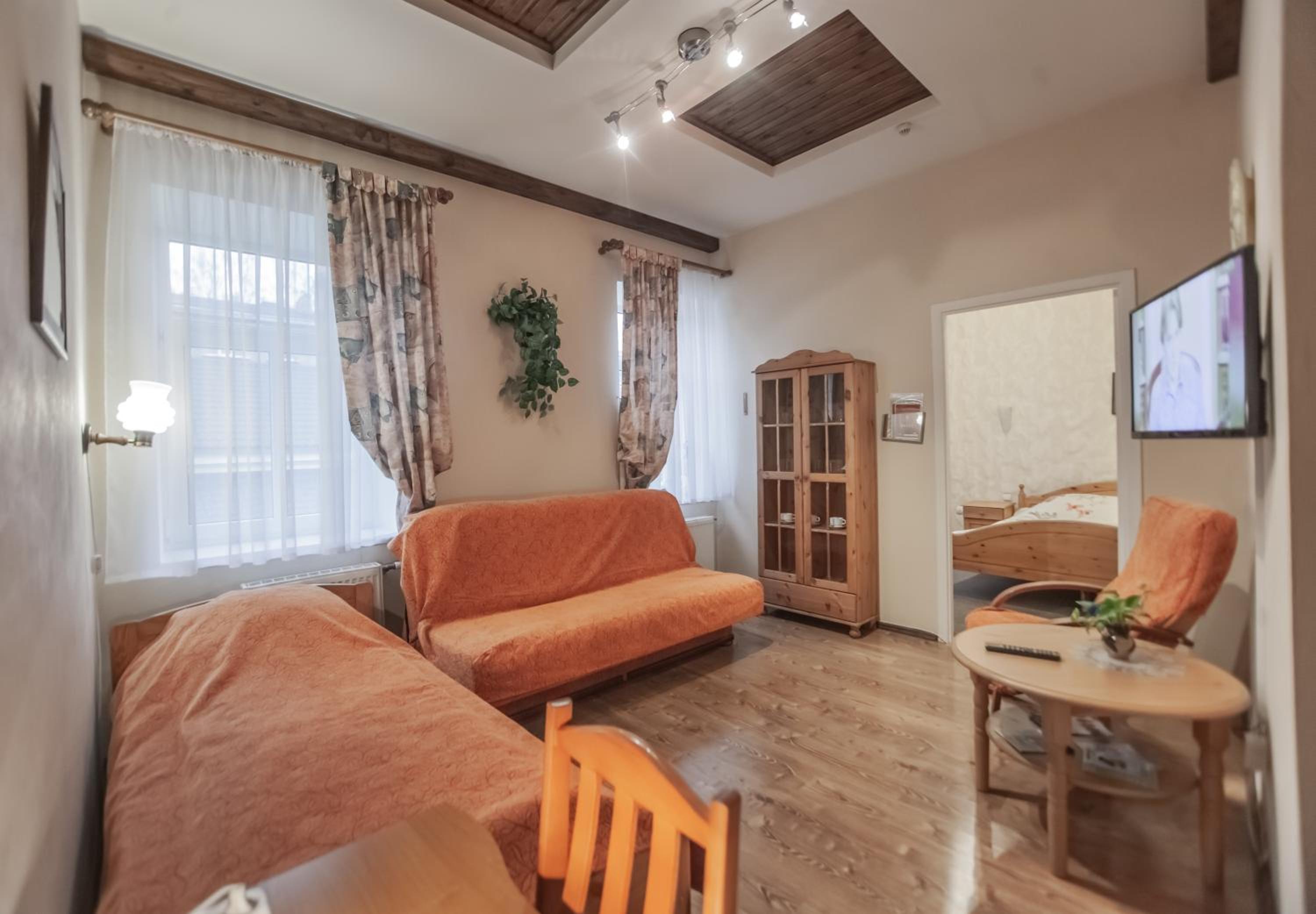 Deluxe Quadruple Room - Photo 6