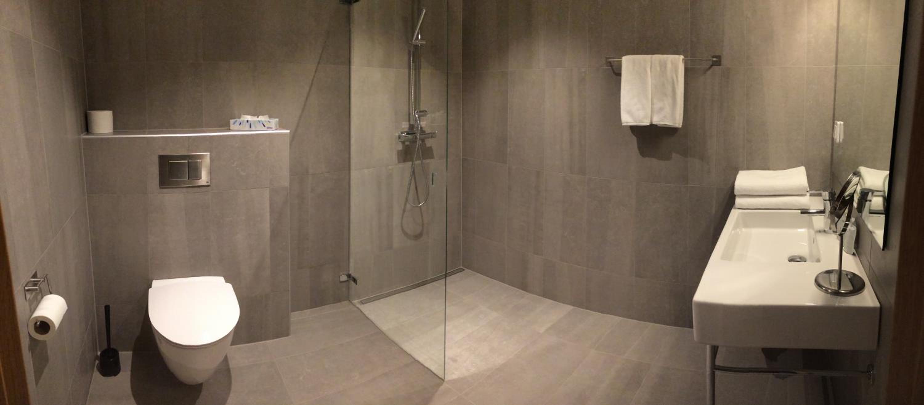 Superior Double Room - Disability Access photo 3