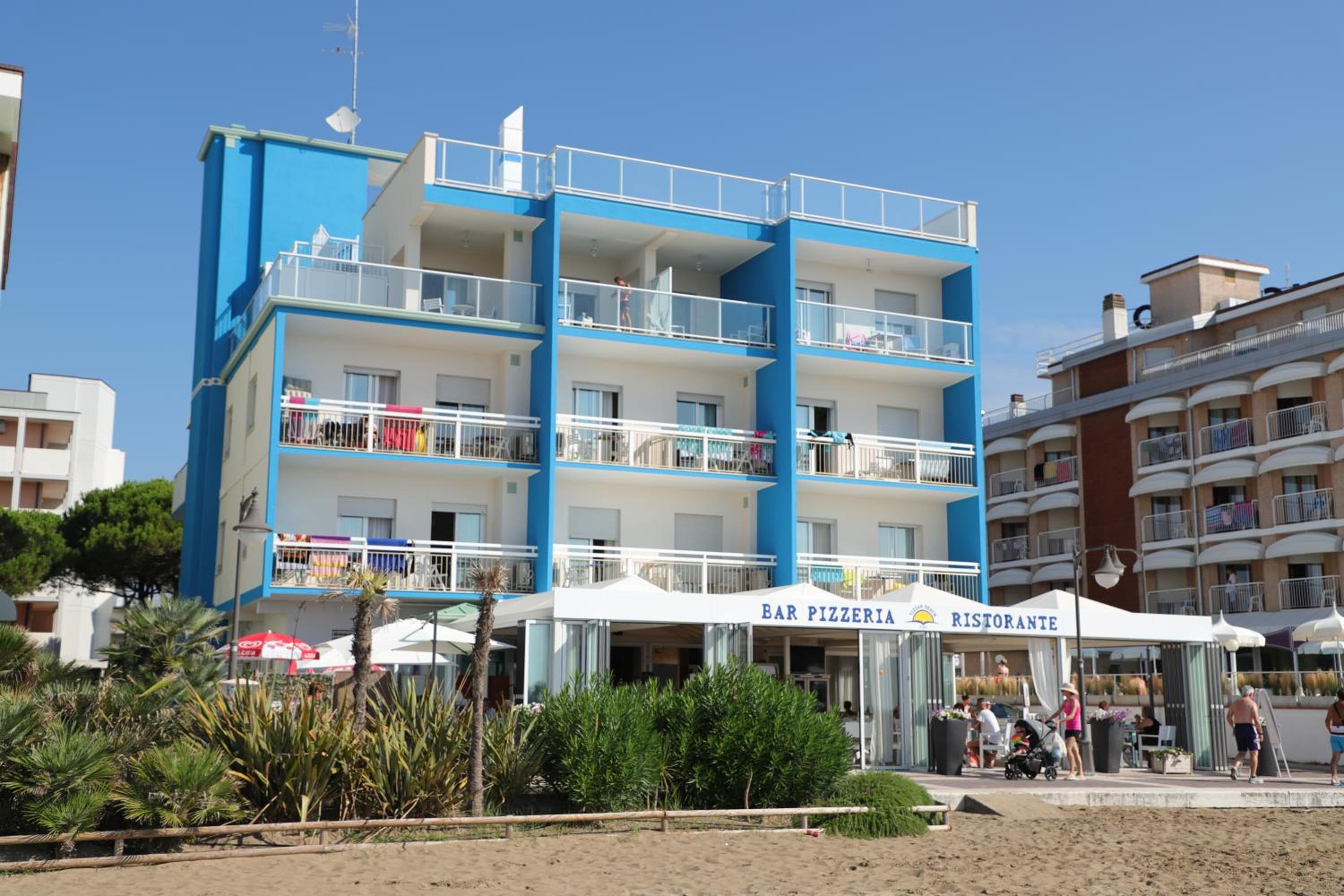 Double or Twin Room with Side Sea View photo 2