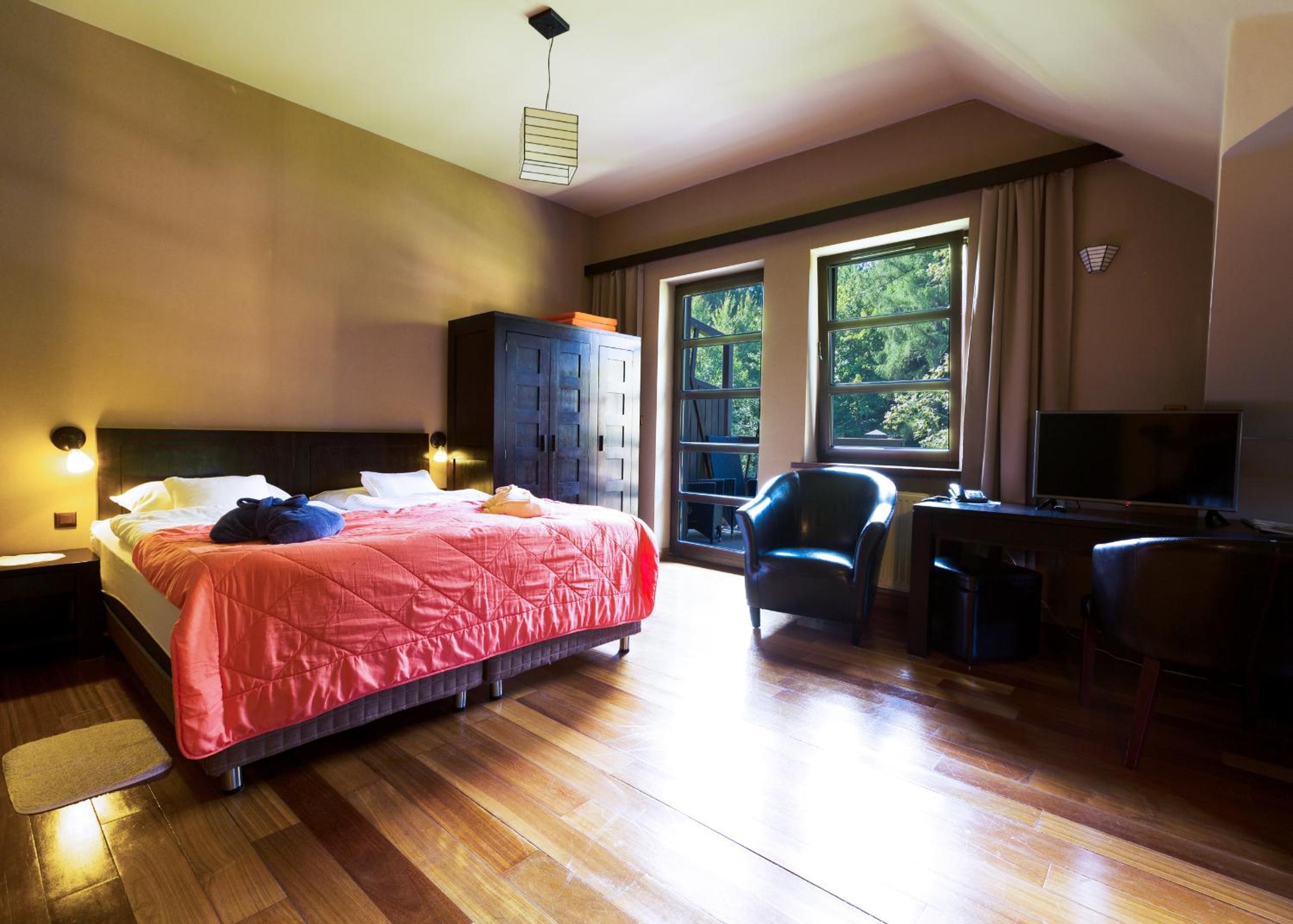 Double or Twin Room with Balcony photo 3