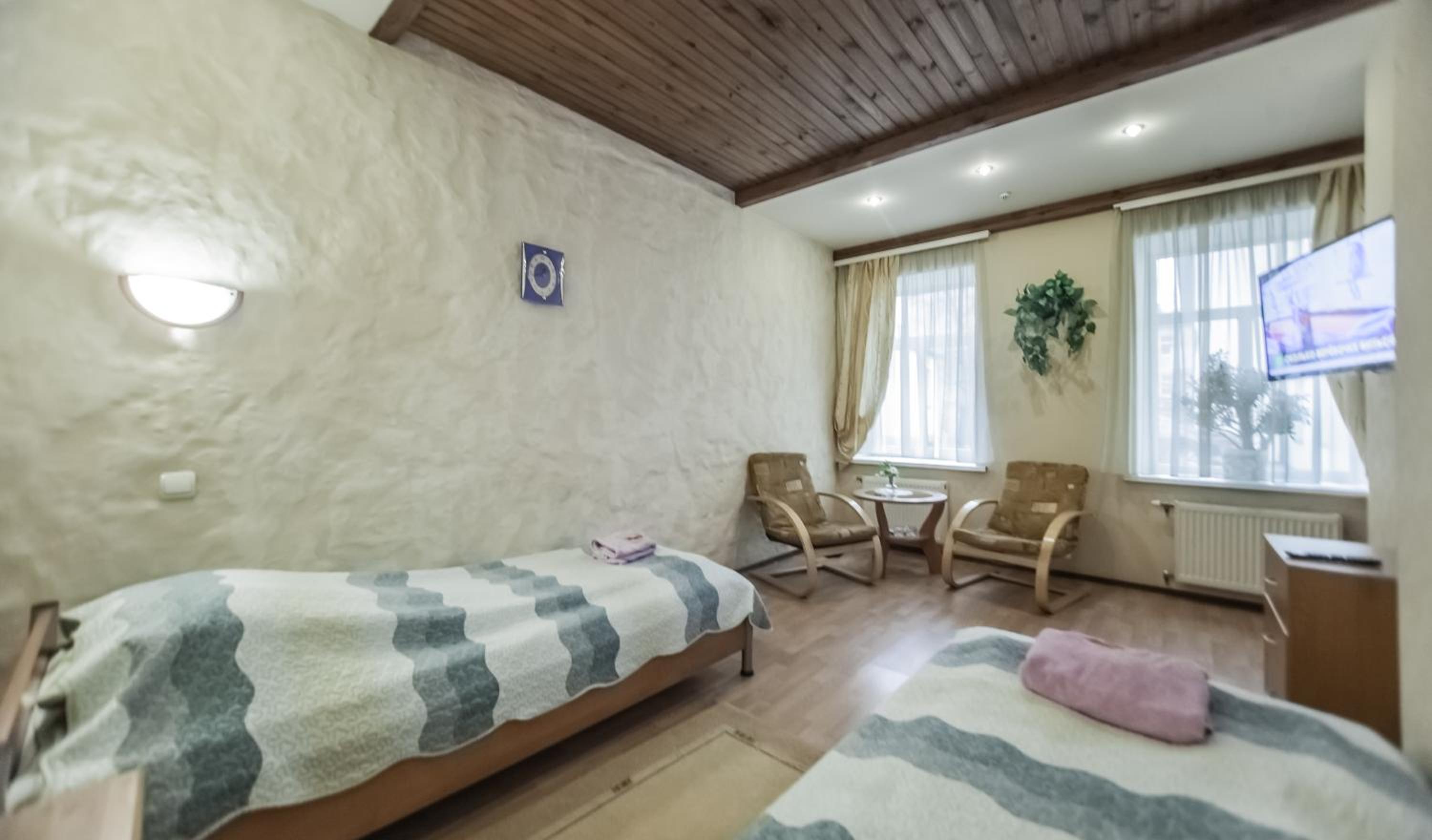 Twin Room - Photo 4