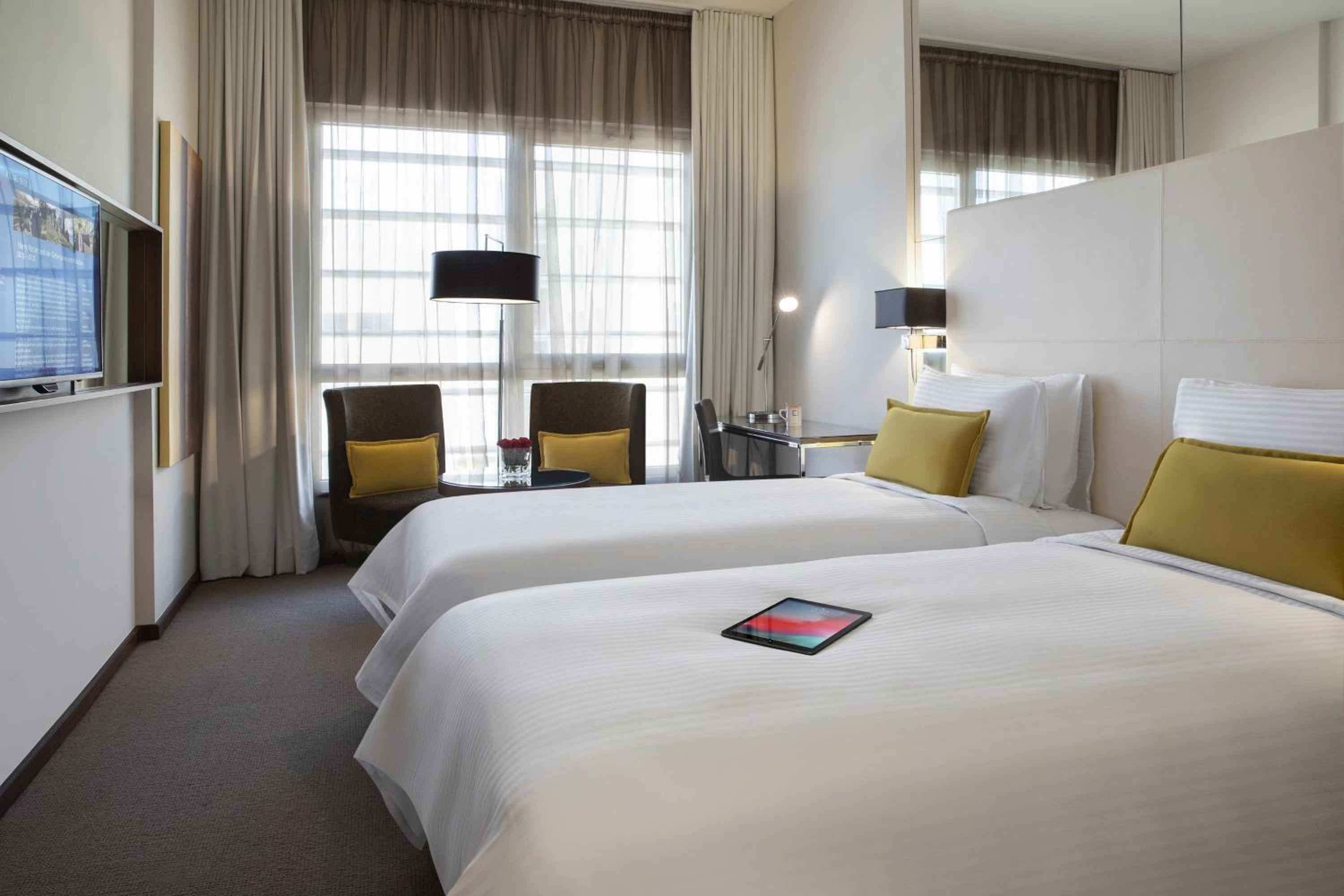Centro Room - Twin Bed - Photo 1