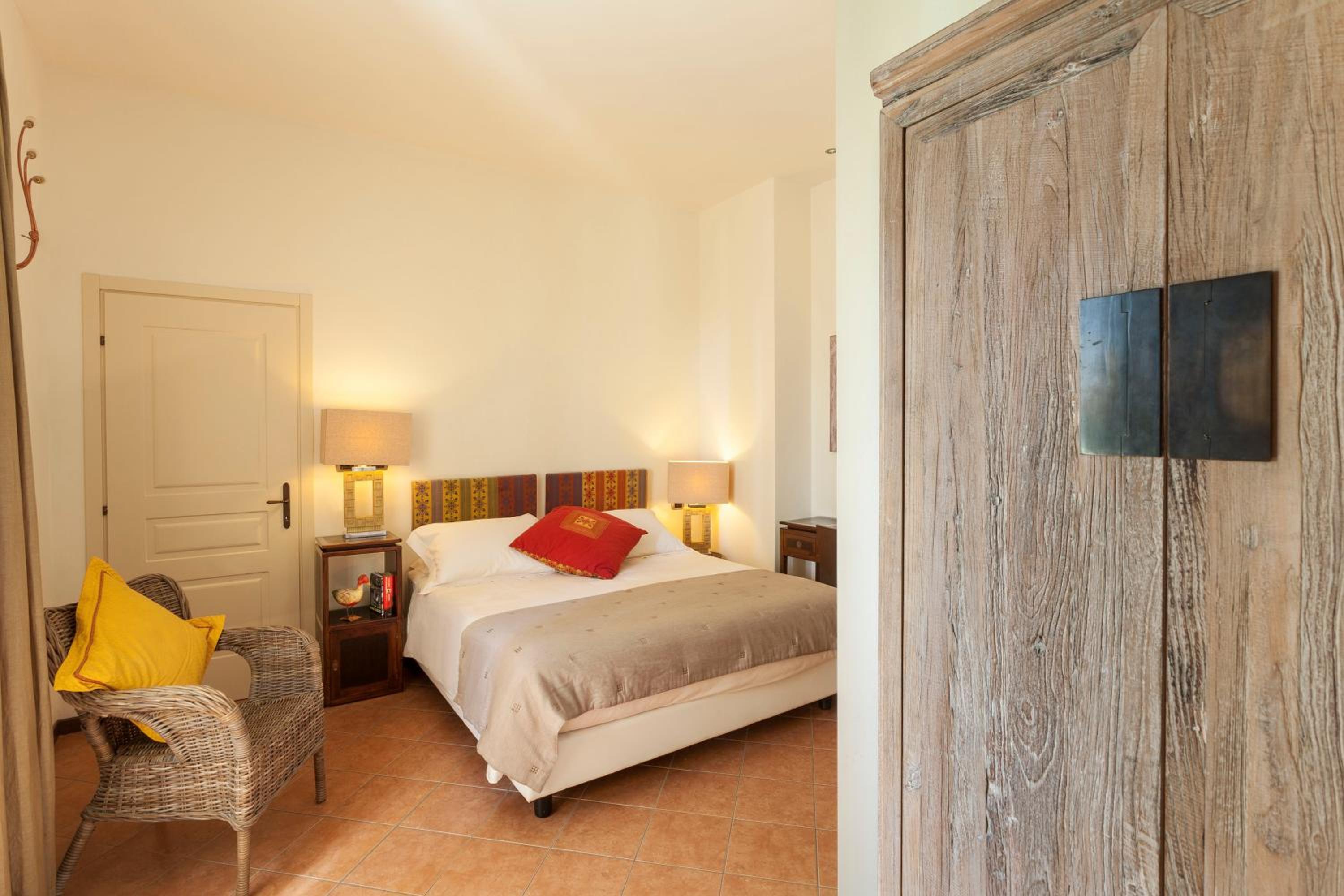 Classic Double Room - Photo 2