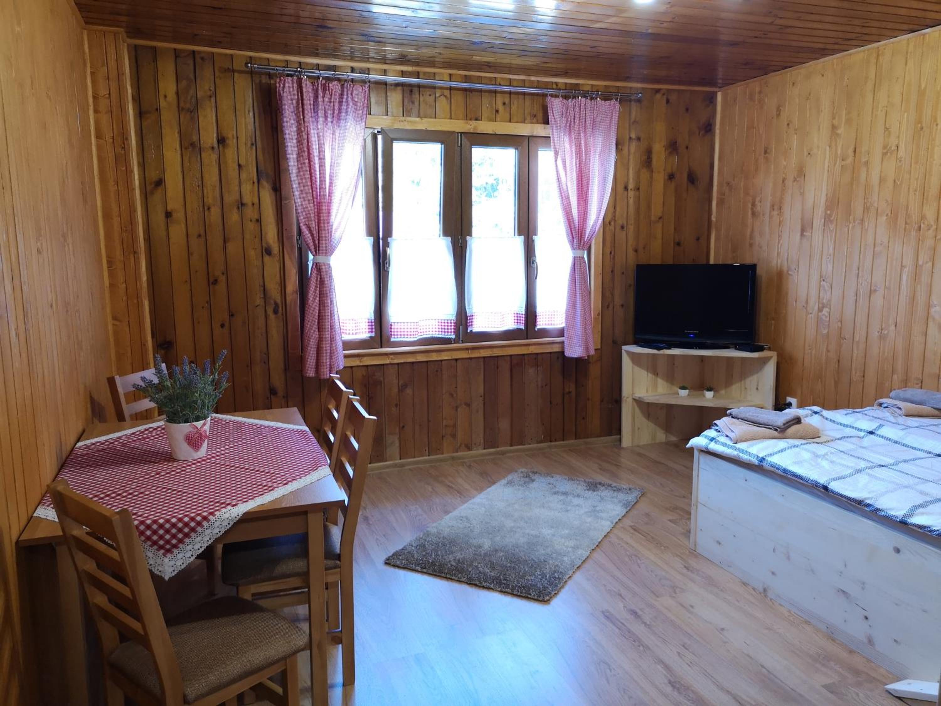 One-Bedroom Apartment - Photo 10