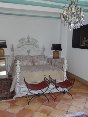 Suite (2 Adults + 2 Children)