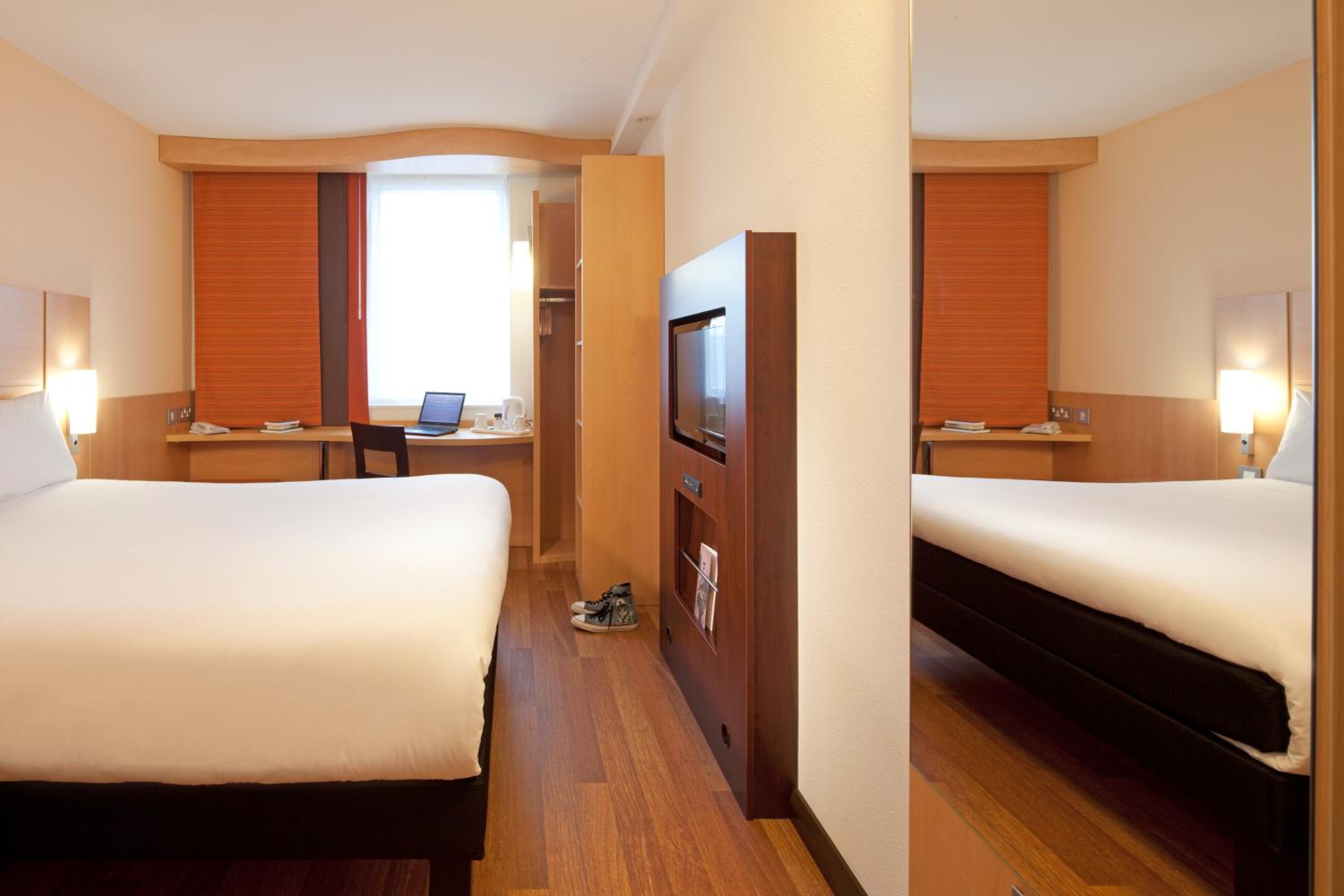 Double Room - Photo 7