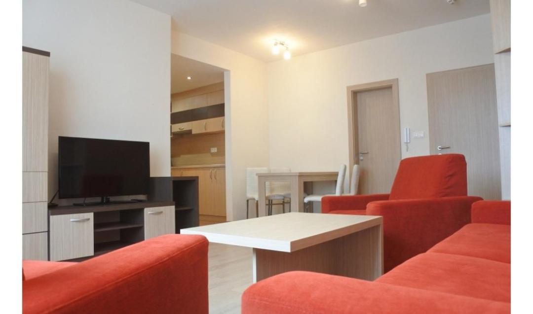 Apartment with Balcony photo 1