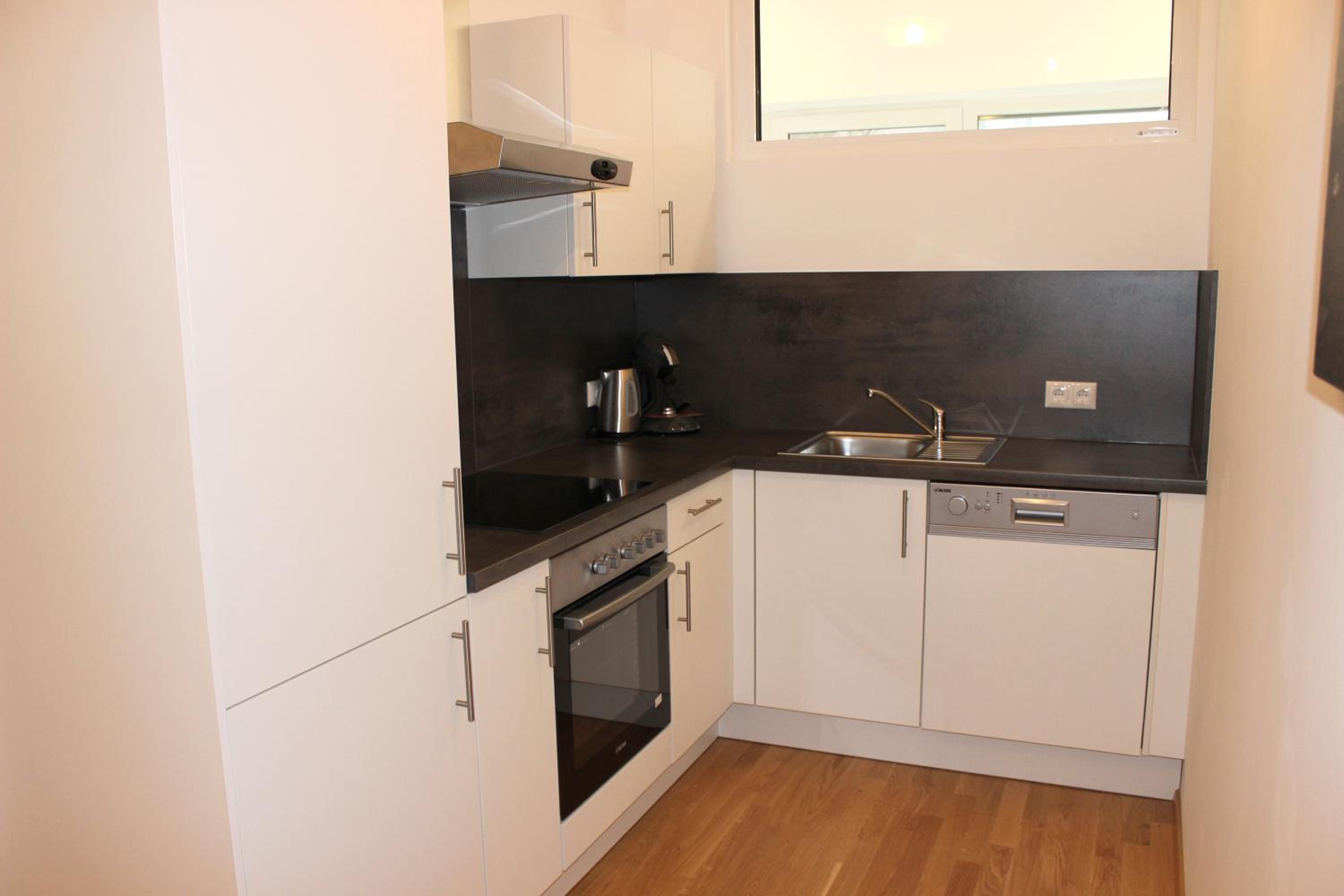 Two-Bedroom Apartment with Terrace  - Photo 6