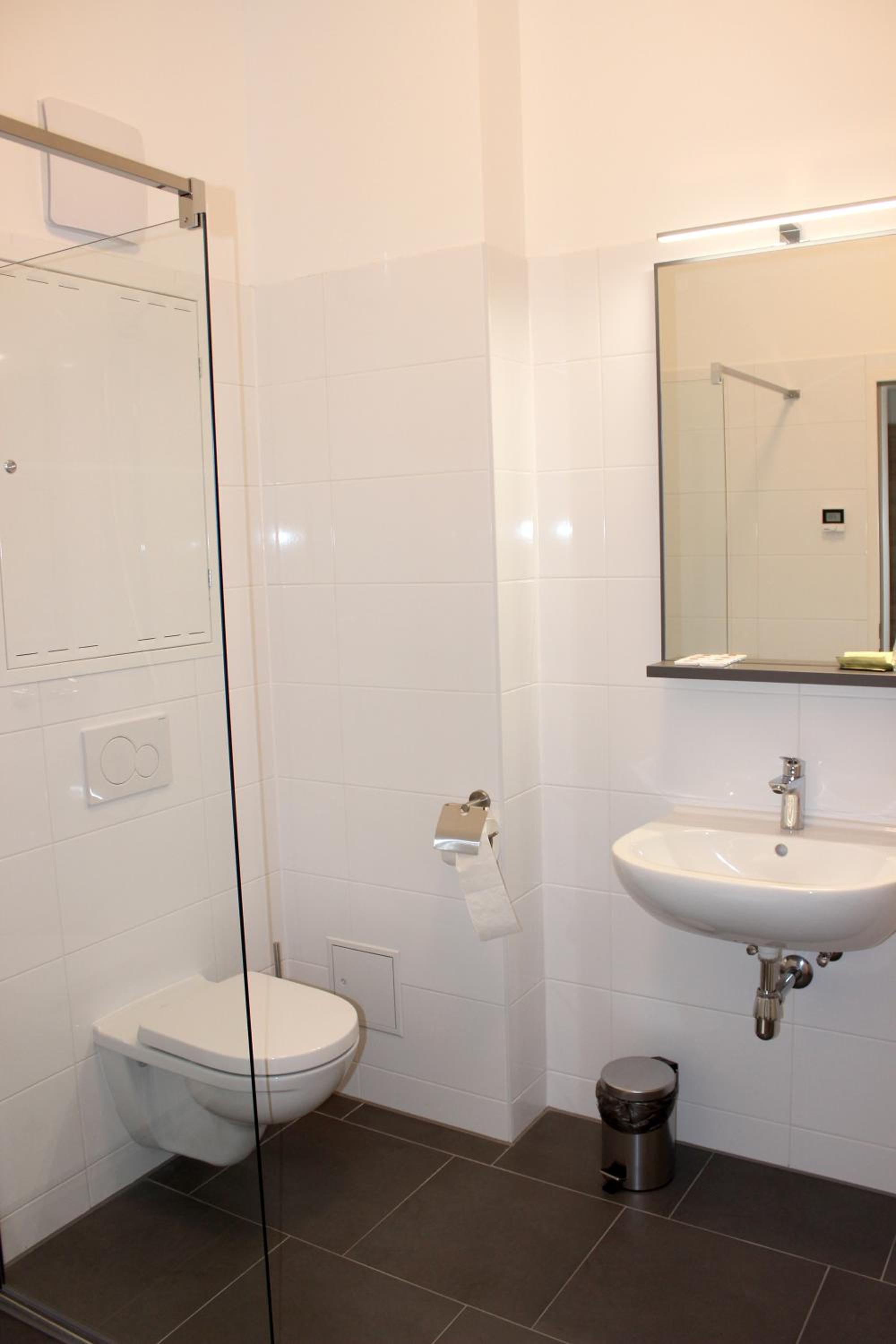 Two-Bedroom Apartment with Terrace  - Photo 2