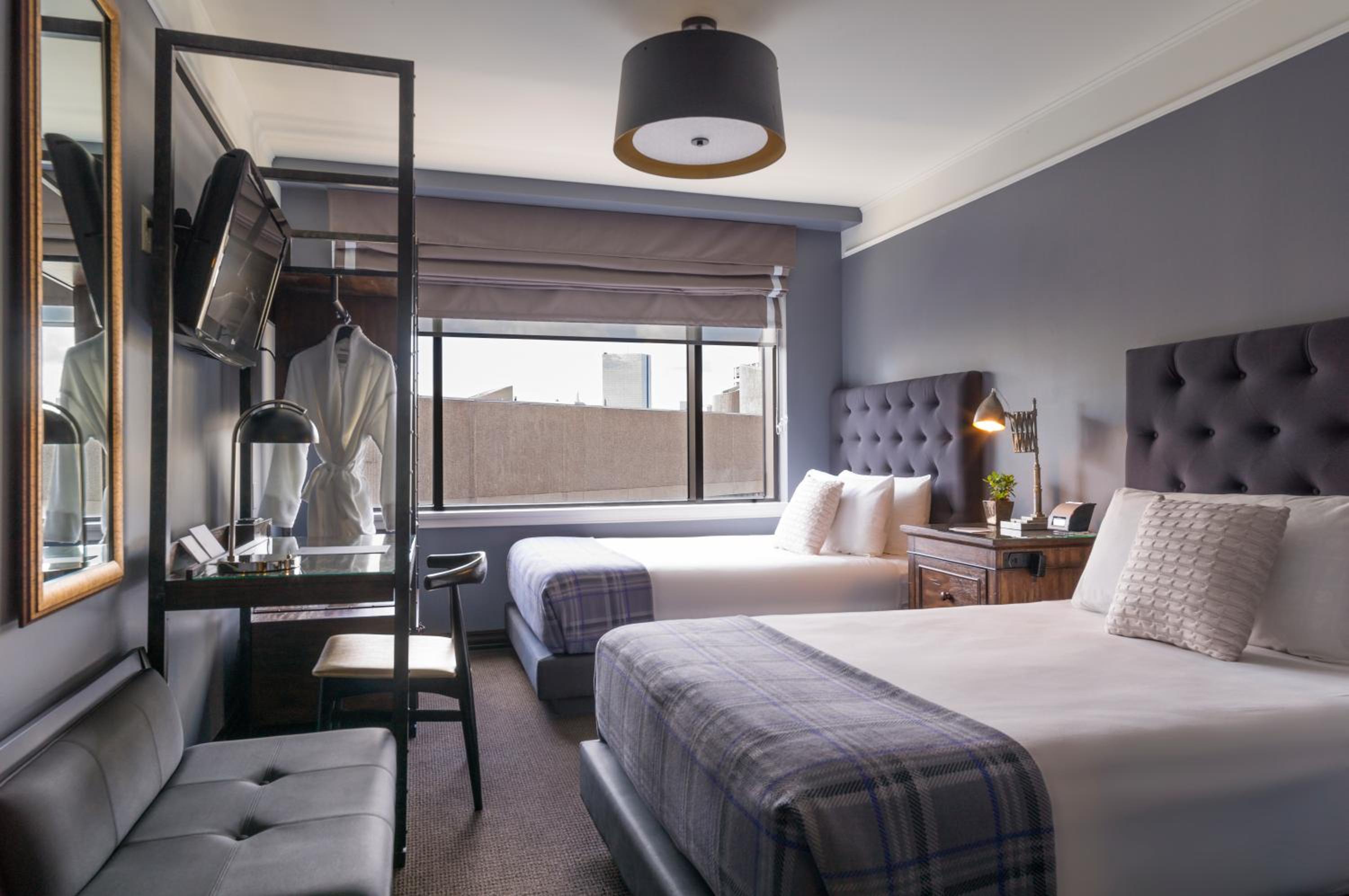 Double Room with Two Double Beds - Photo 3