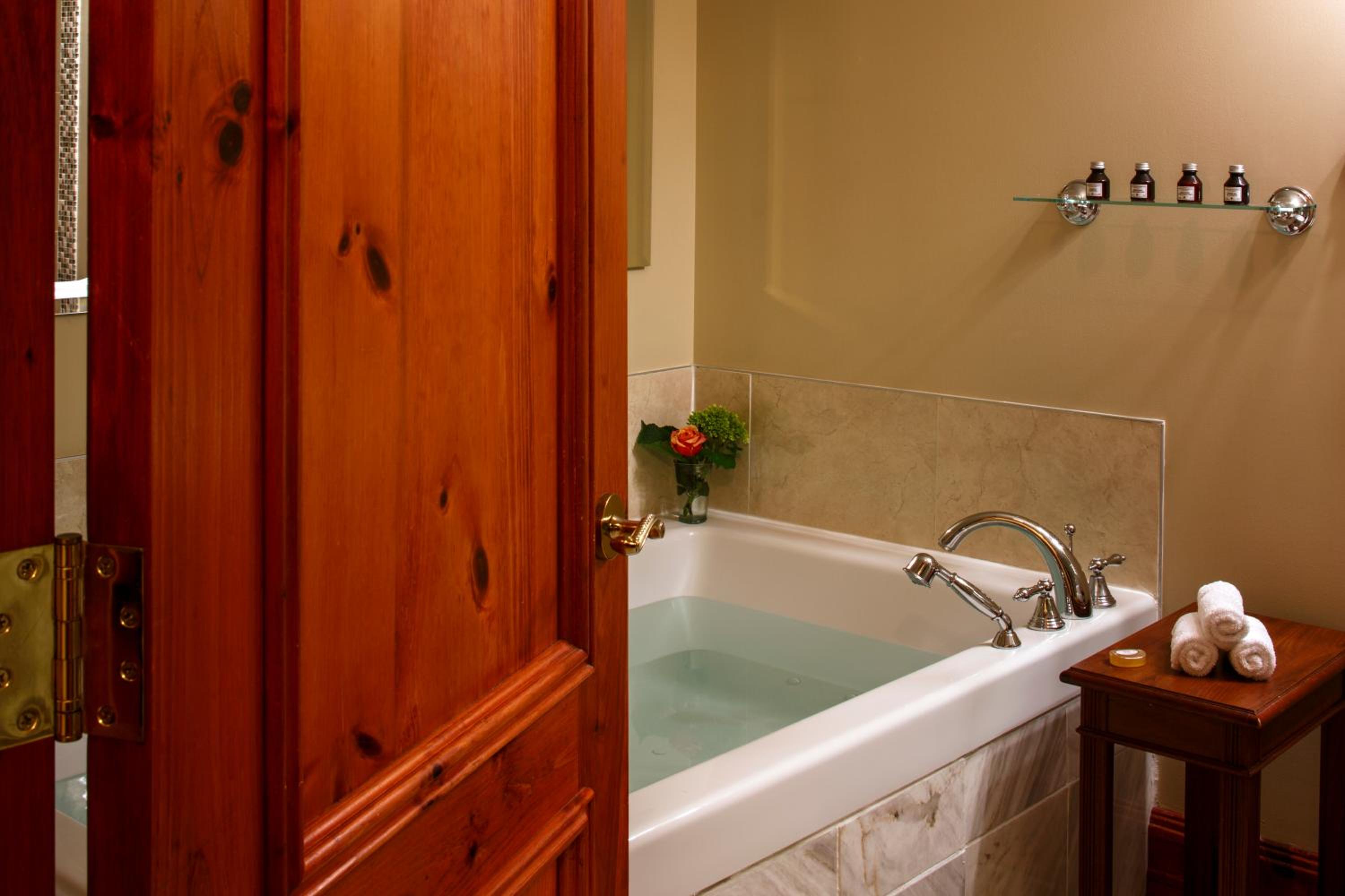 Premier King Room - St Laurent River Front