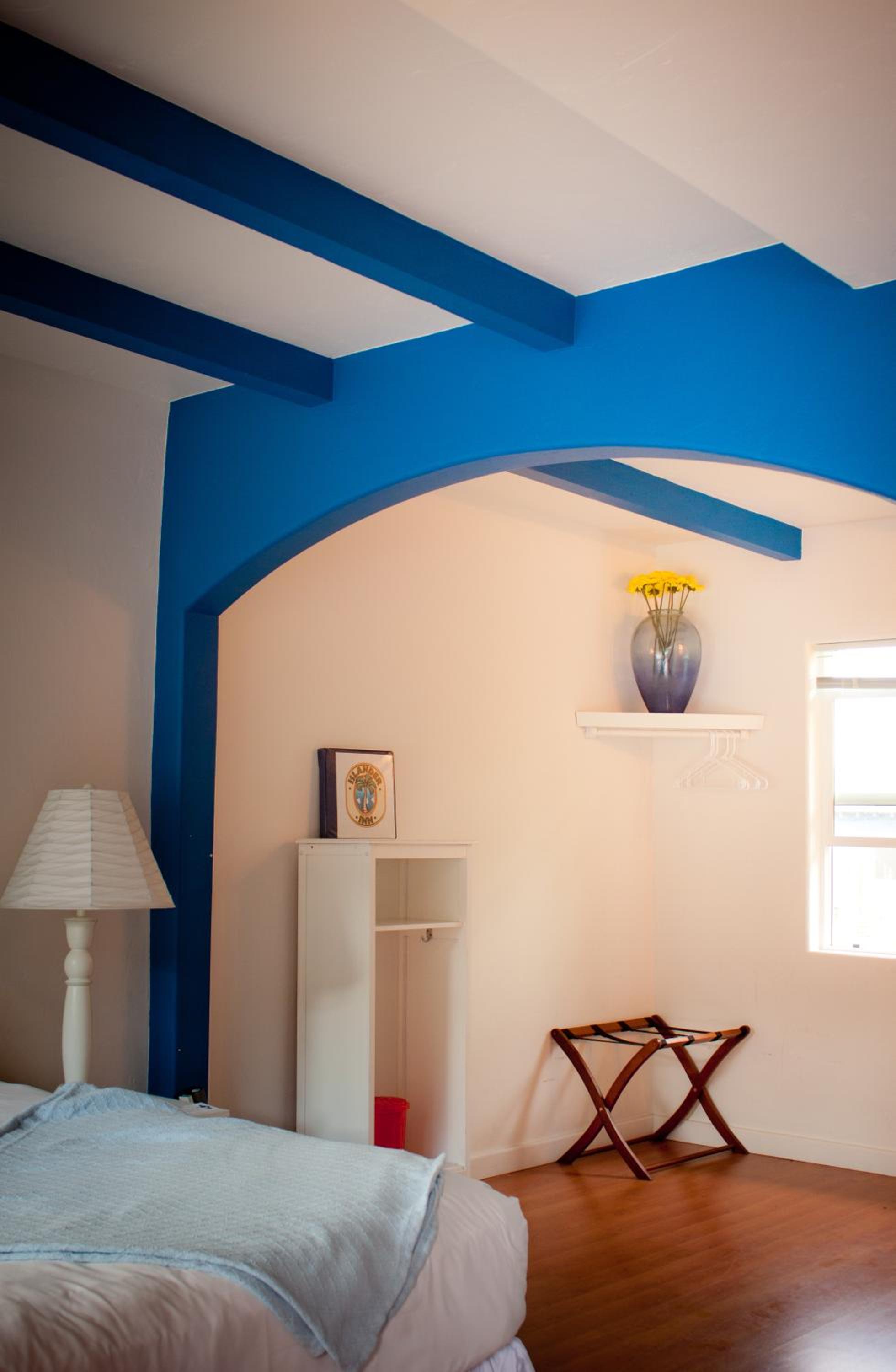 Queen Bungalow - Photo 4