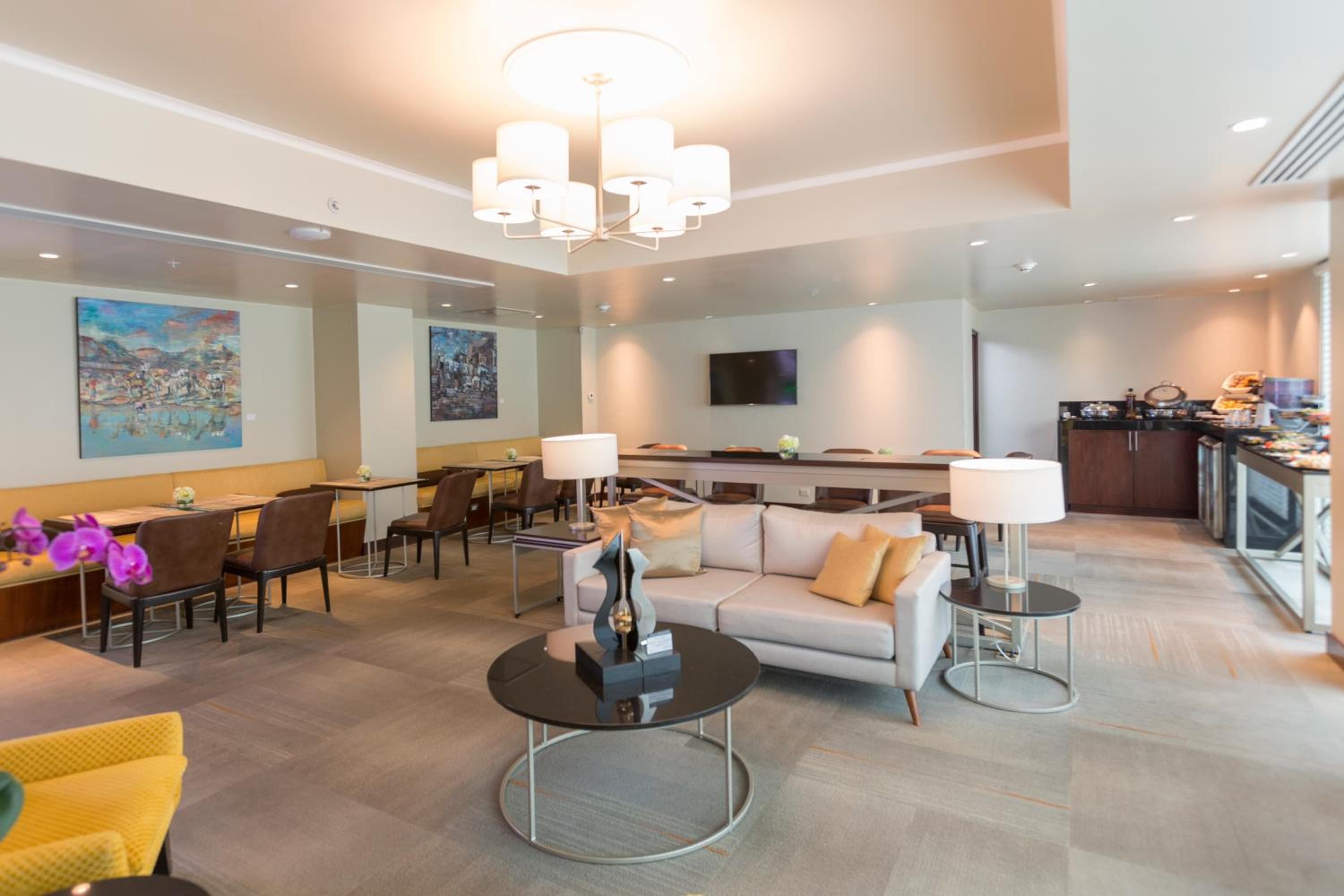 Executive Room - Photo 5