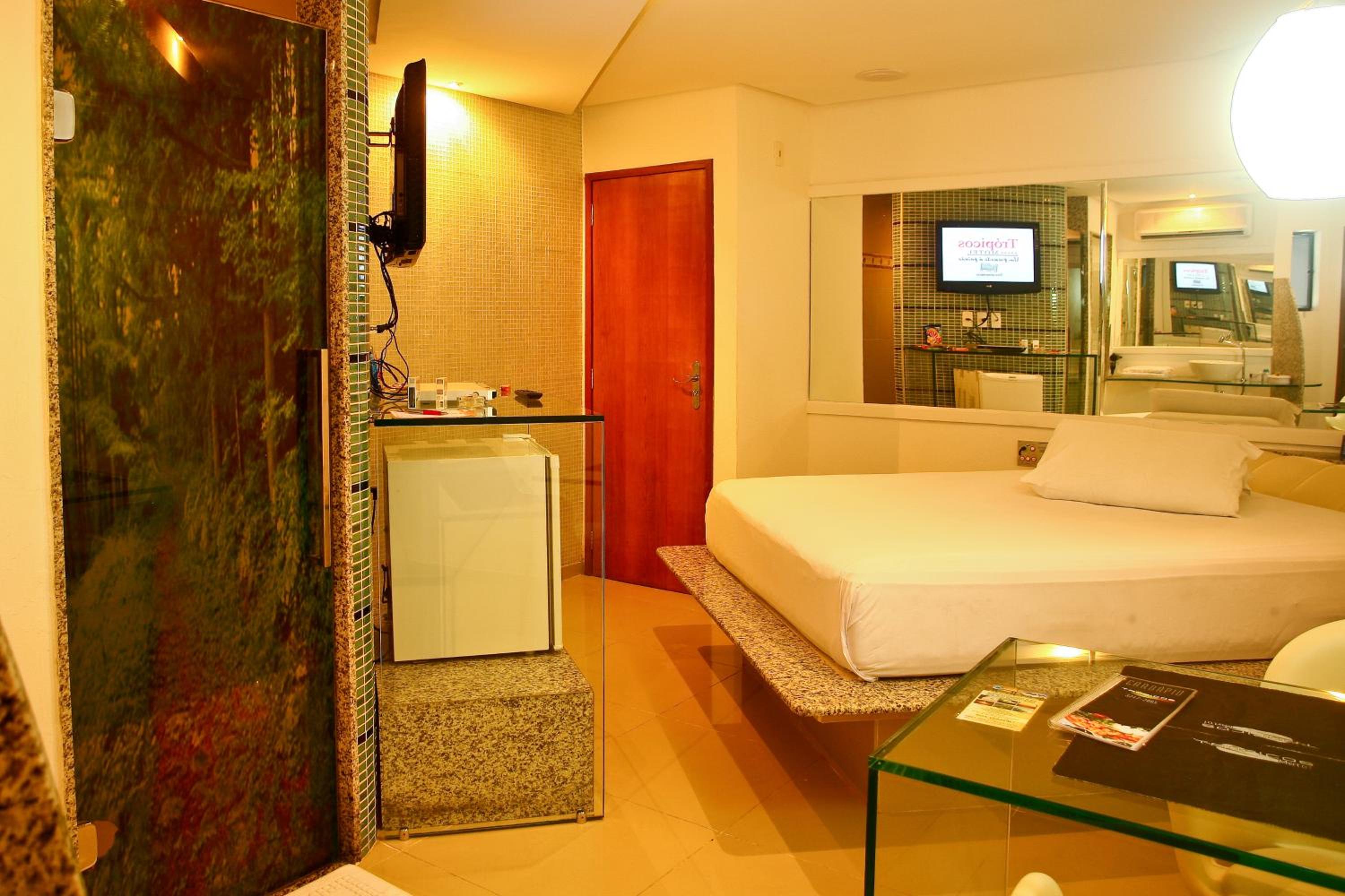 Standard Double Room - Photo 3