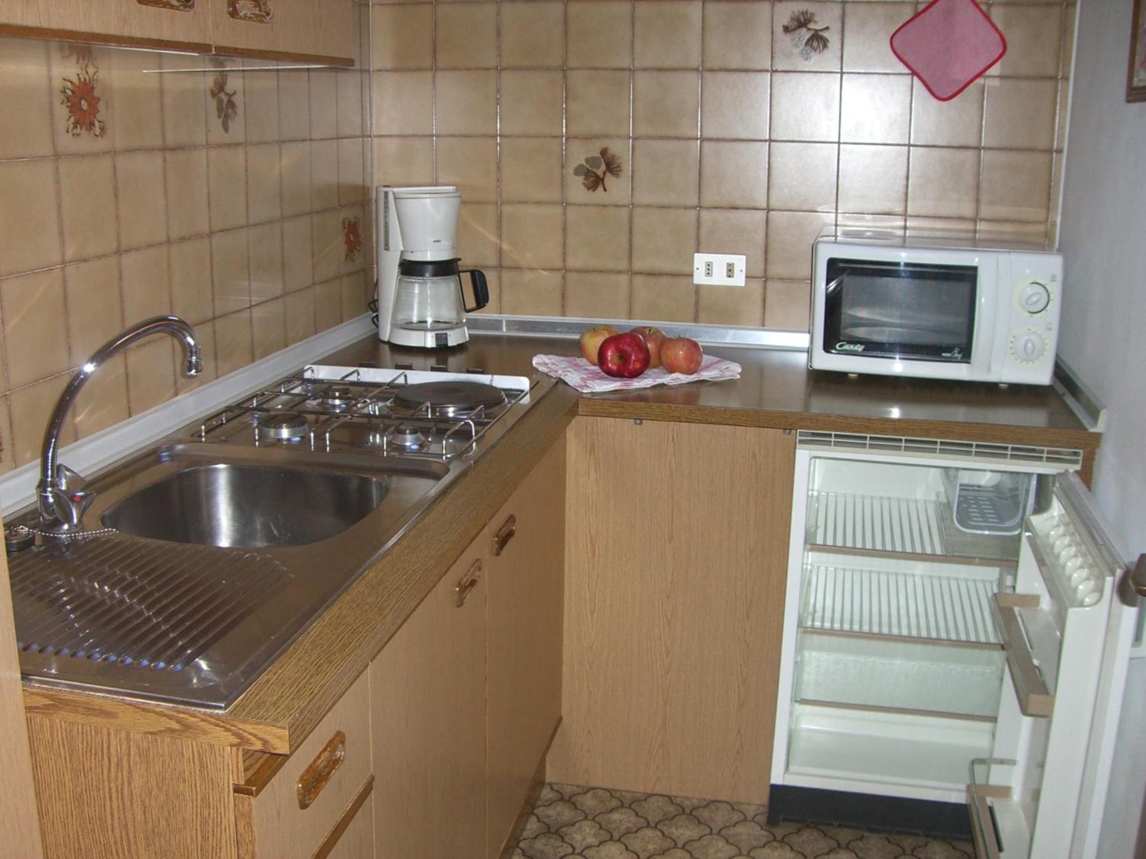 One-Bedroom Apartment photo 2